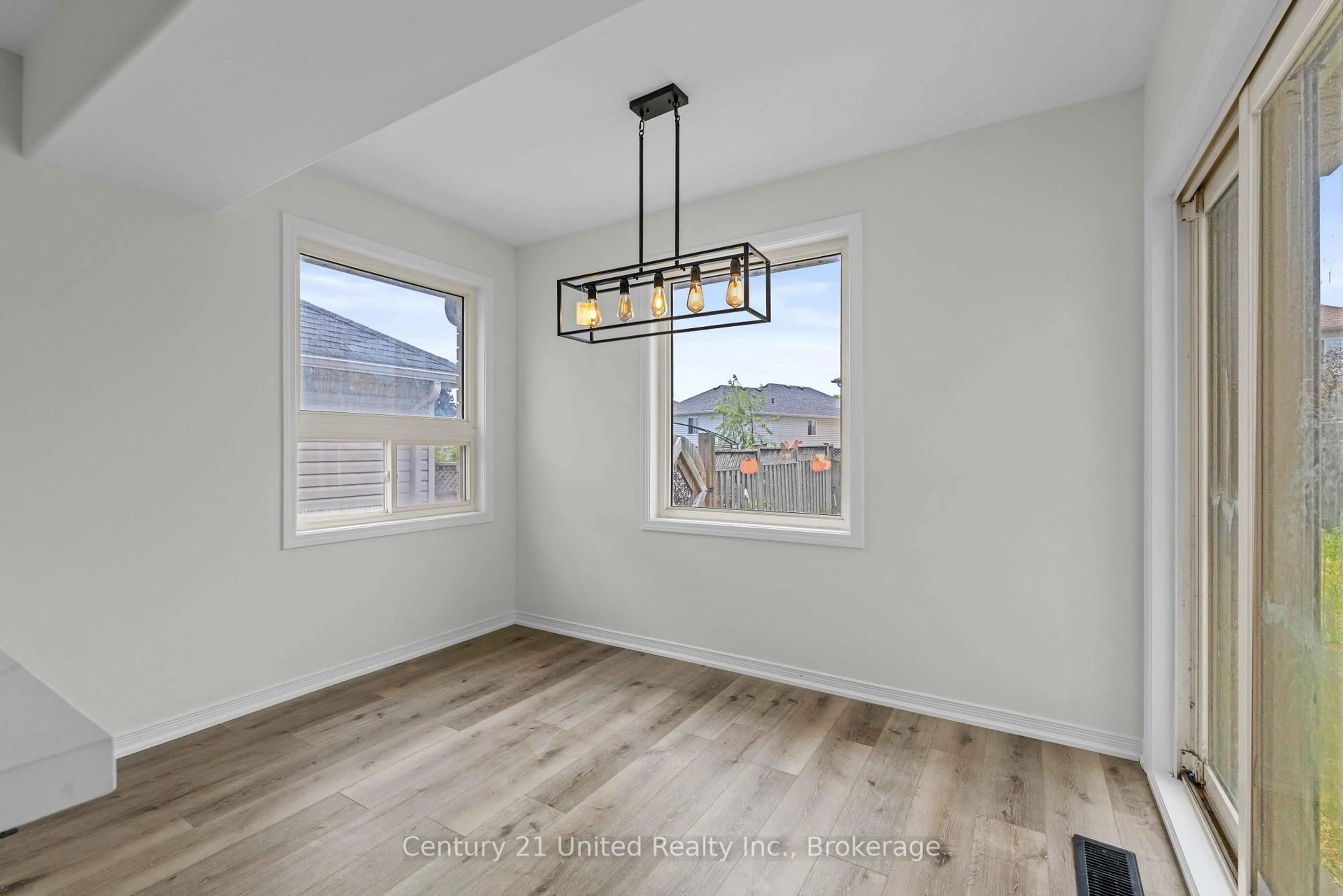 A pic of a room for 525 Clancy Cres, Peterborough Ontario K9K 2S1