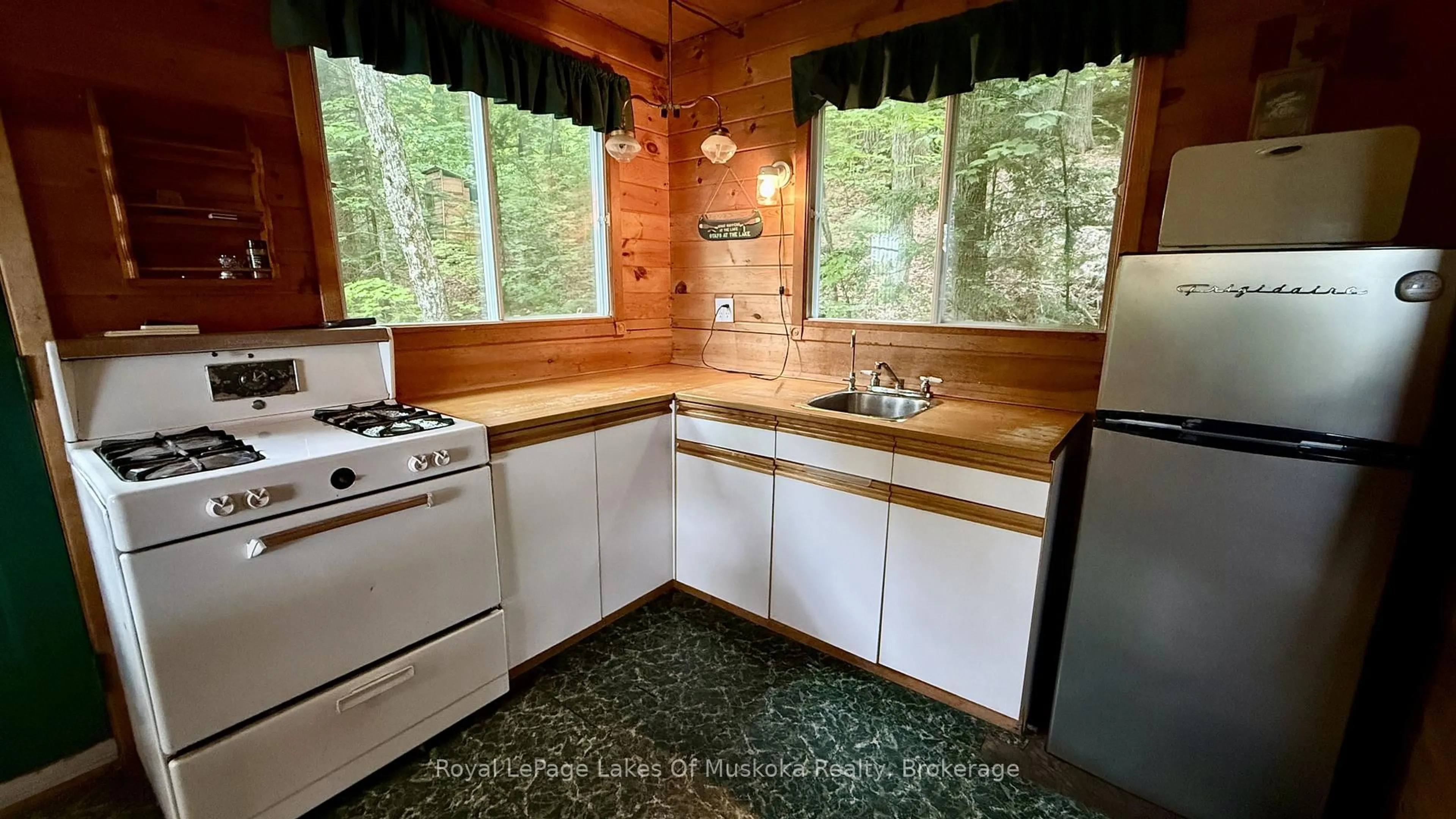 Standard kitchen, unknown for 0 Island Lake Rd, Kearney Ontario P0A 1M0