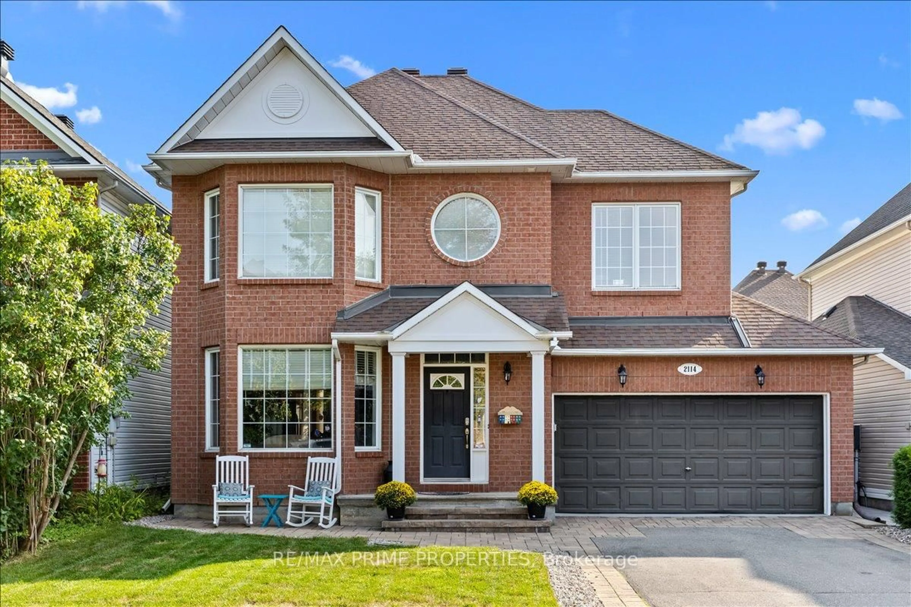 Home with brick exterior material, street for 2114 Sandy Oaks Dr, Ottawa Ontario K1W 1H6