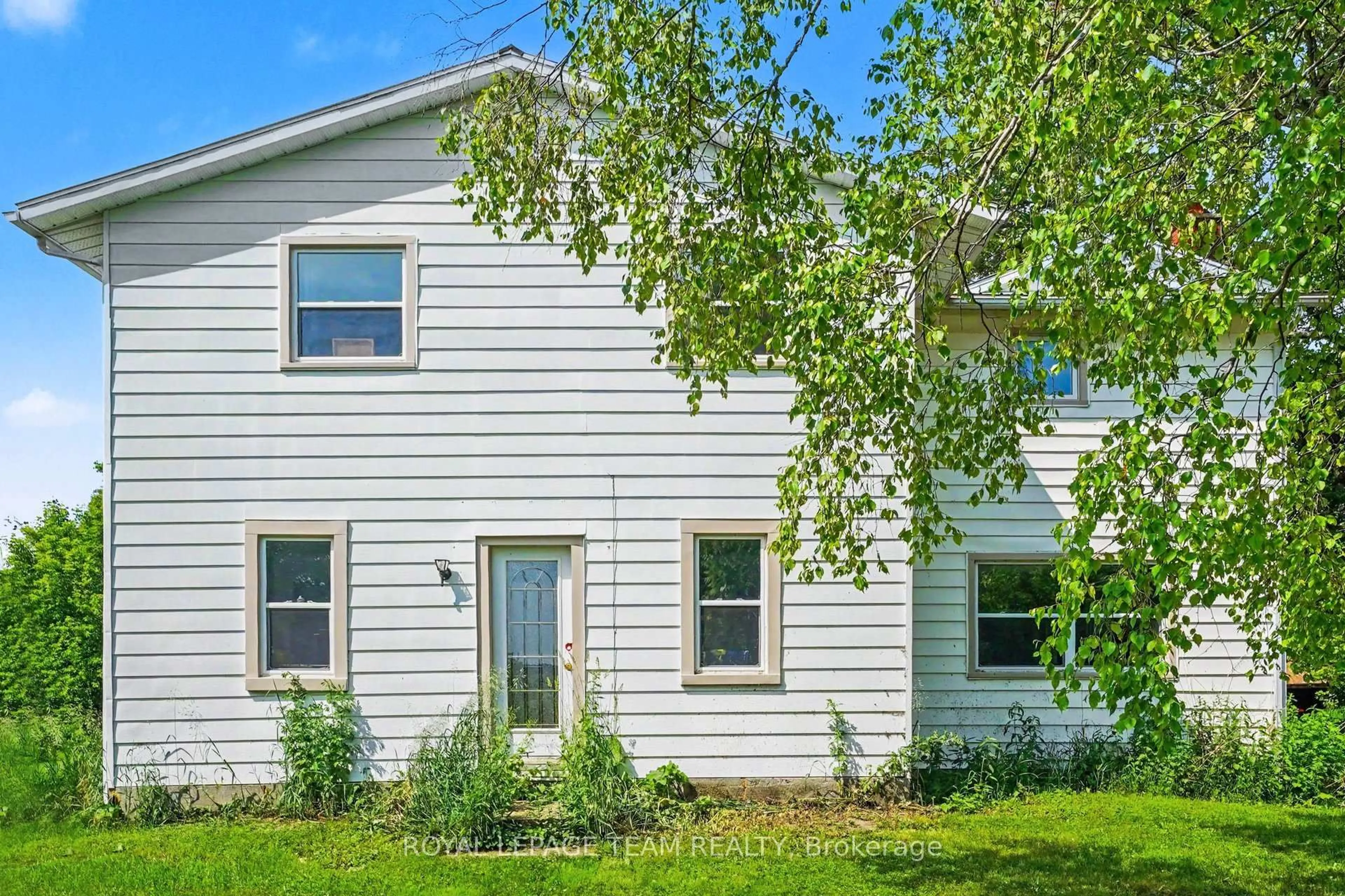 Home with vinyl exterior material, street for 3648 Dalmac Rd, Osgoode Ontario K0A 2W0