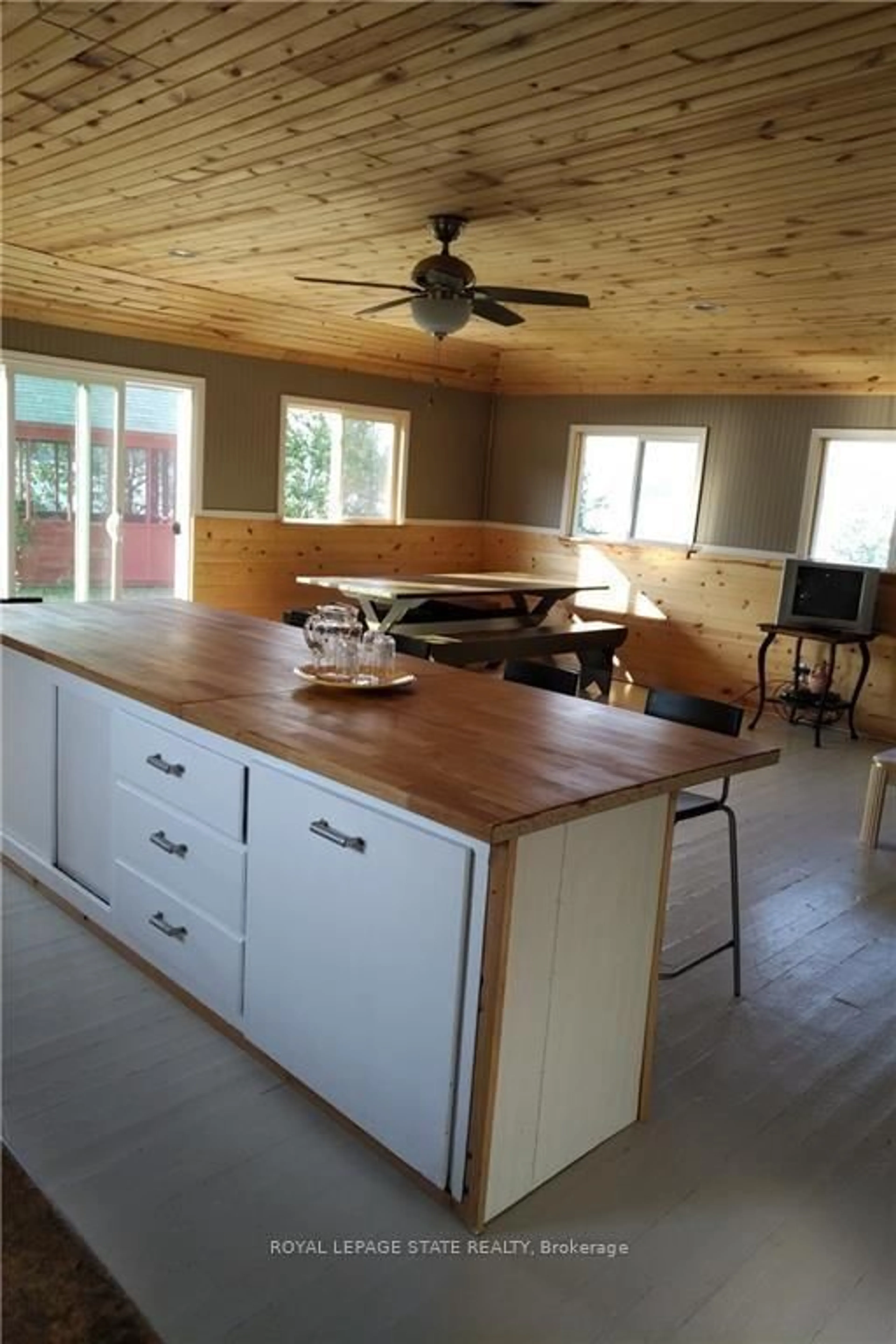 Open concept kitchen, wood/laminate floor for 464 #11 Highway, Greenstone Ontario P0T 1G0