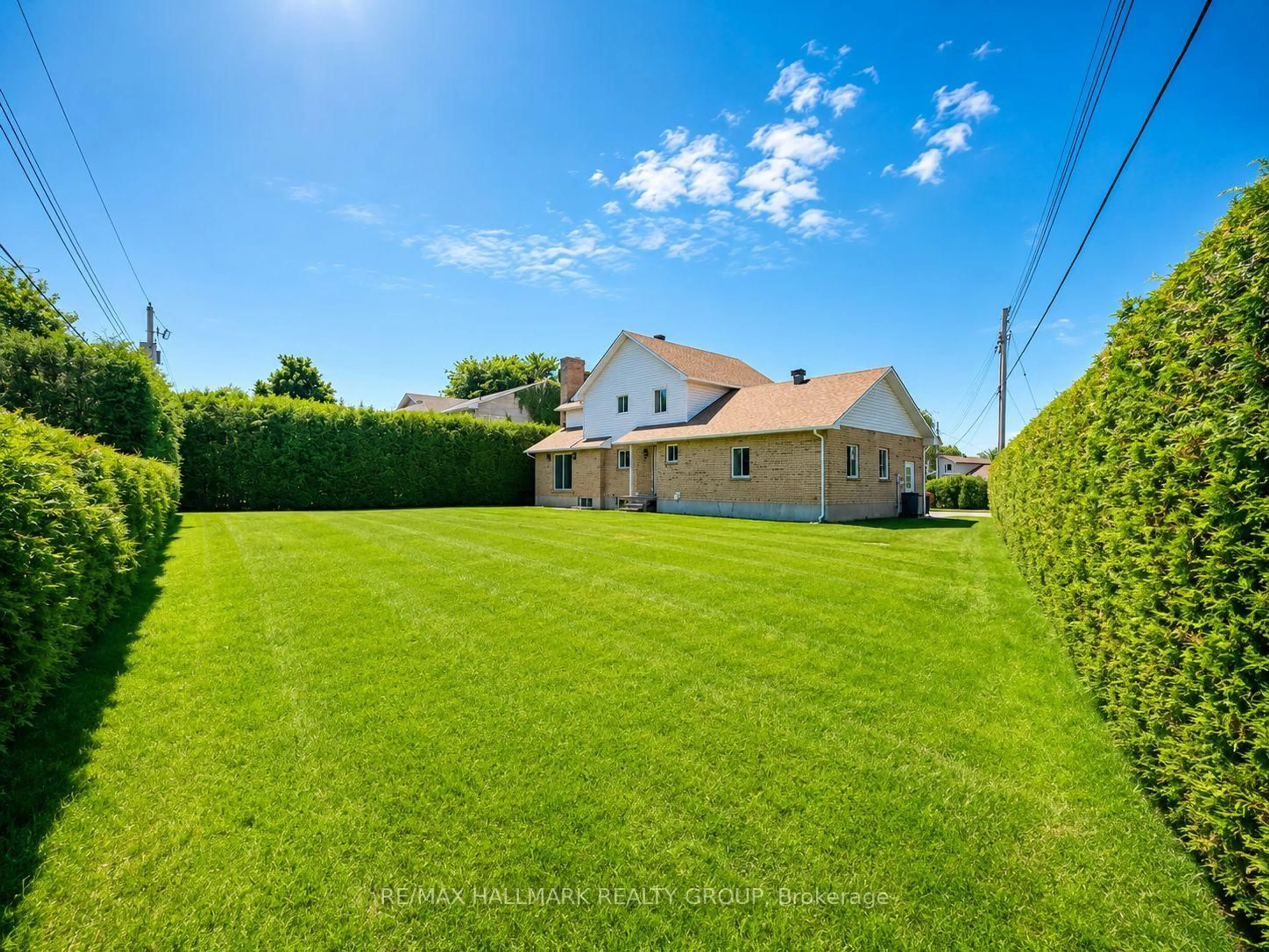 A pic from outside/outdoor area/front of a property/back of a property/a pic from drone, street for 591 Laurin St, Hawkesbury Ontario K6A 3G6