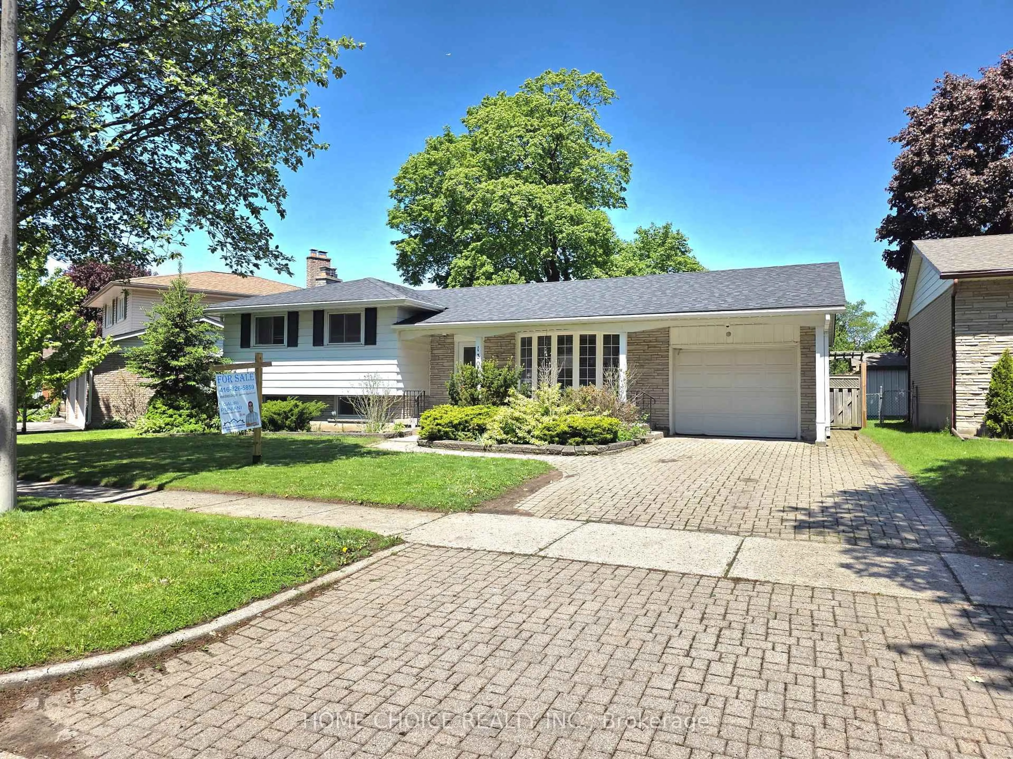 Home with brick exterior material, street for 130 Champlain Cres, Kitchener Ontario N2B 2Y6