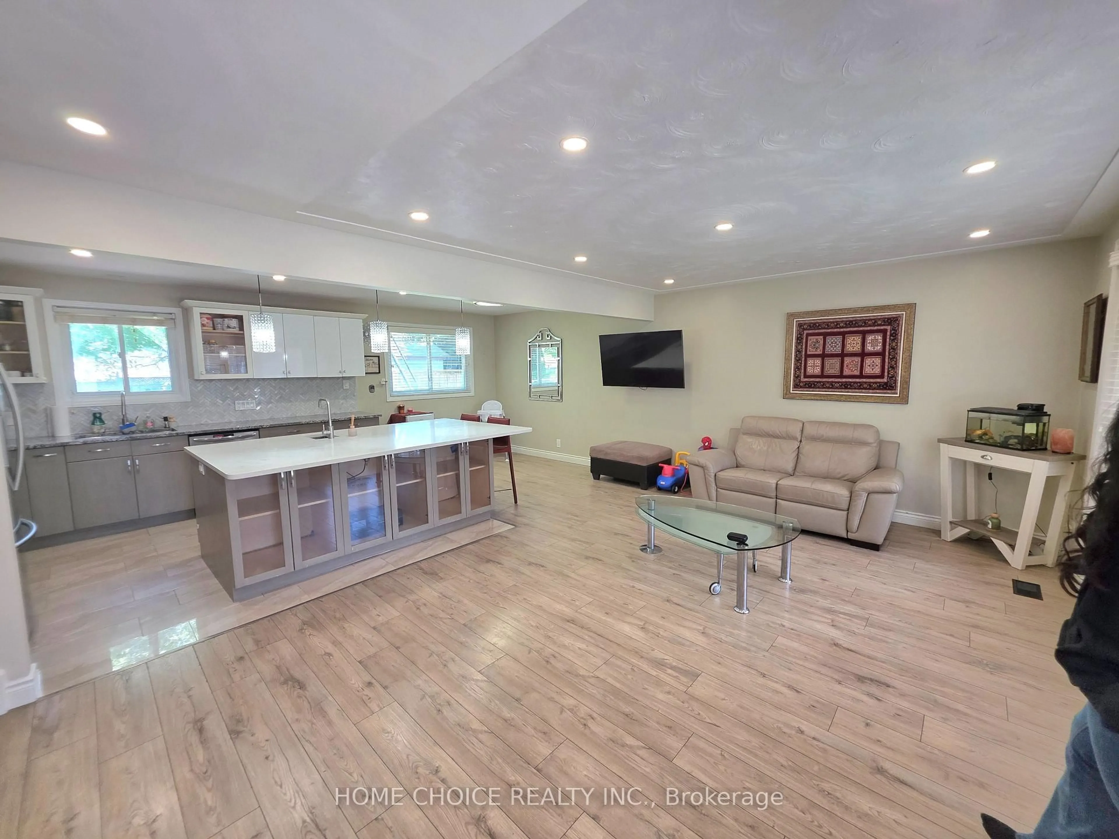 Open concept kitchen, unknown for 130 Champlain Cres, Kitchener Ontario N2B 2Y6
