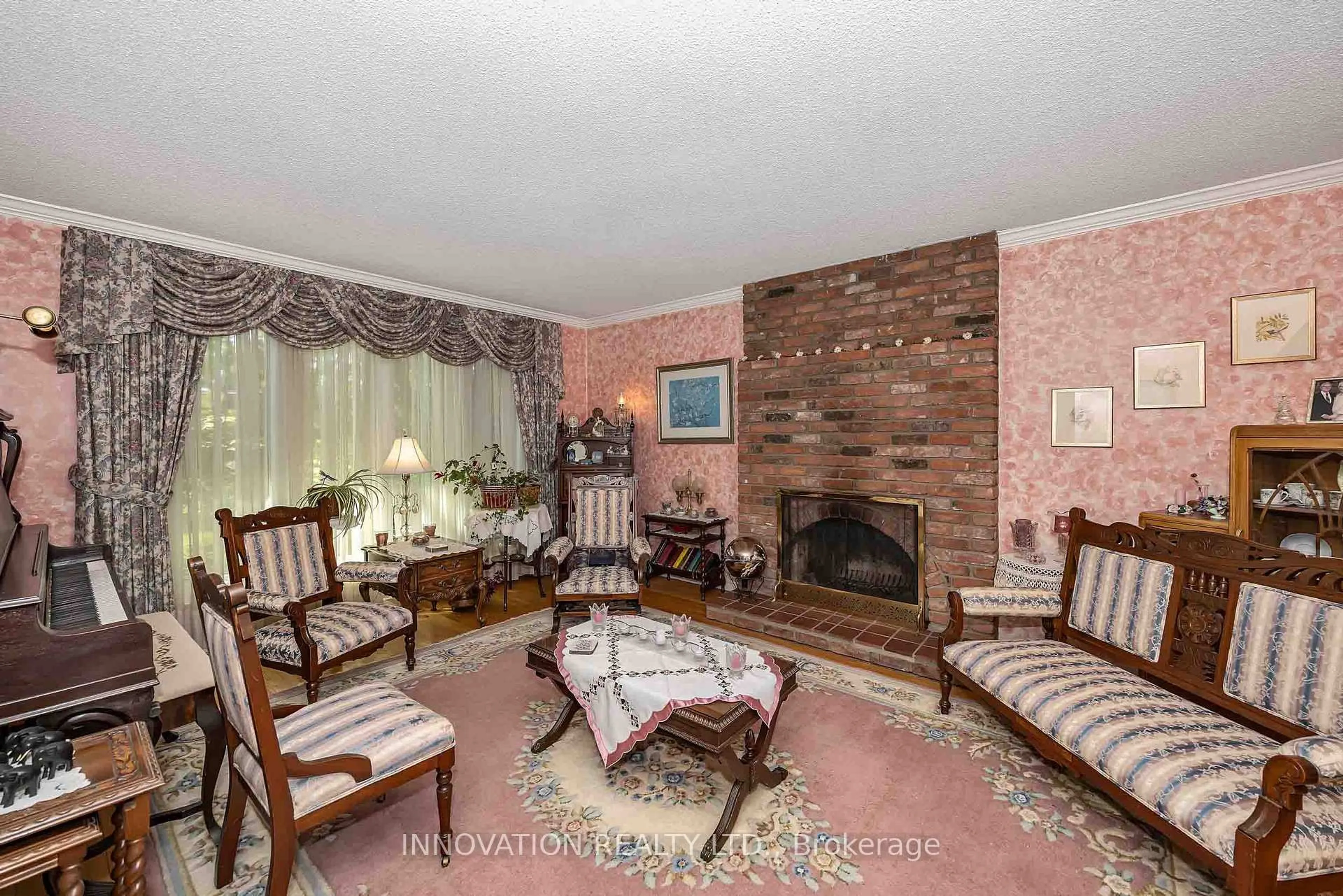 Living room with furniture, unknown for 8 Sandwell Cres, Ottawa Ontario K2K 1V3