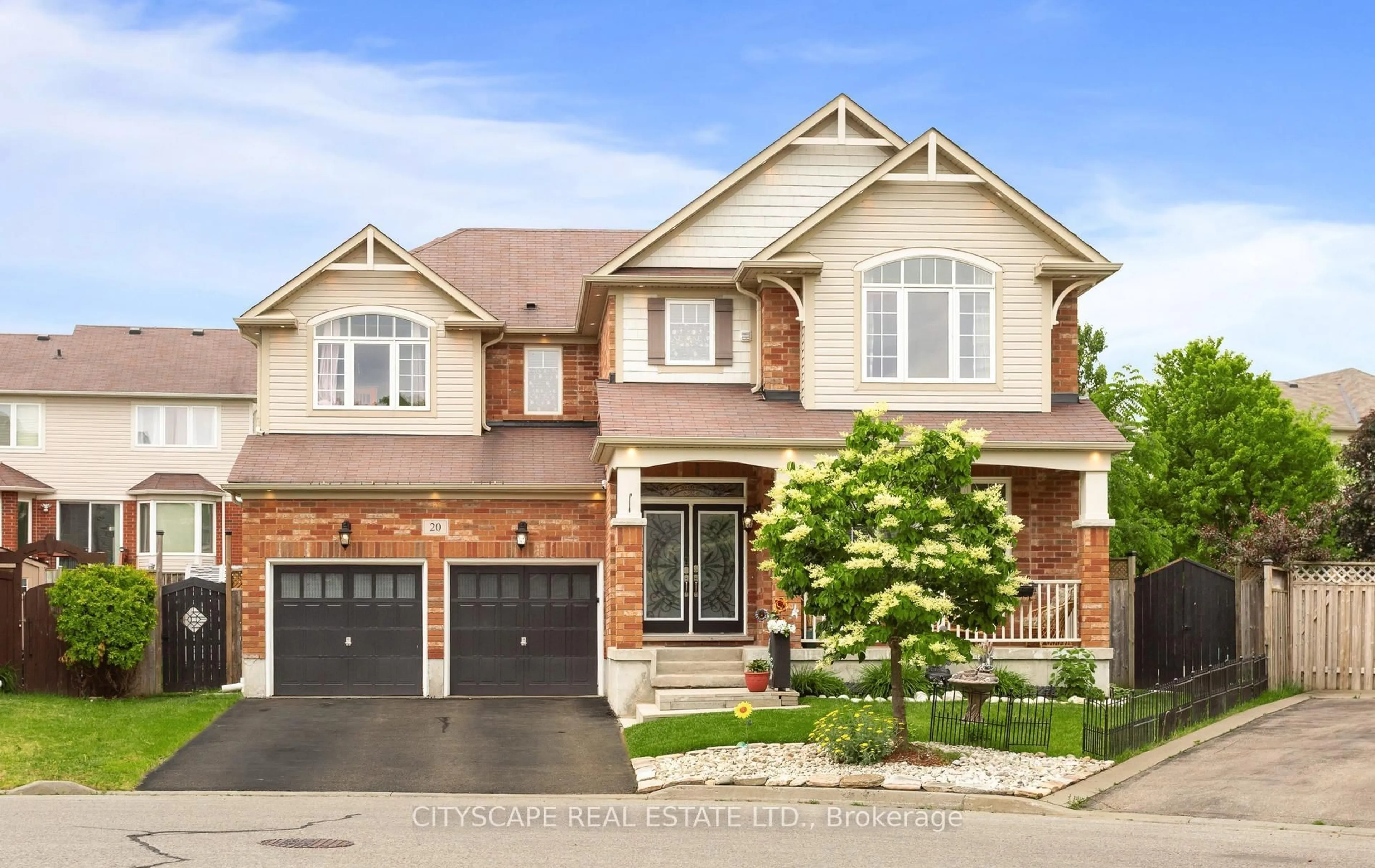 Home with brick exterior material, street for 20 Lands Crt, Cambridge Ontario N3C 0B7