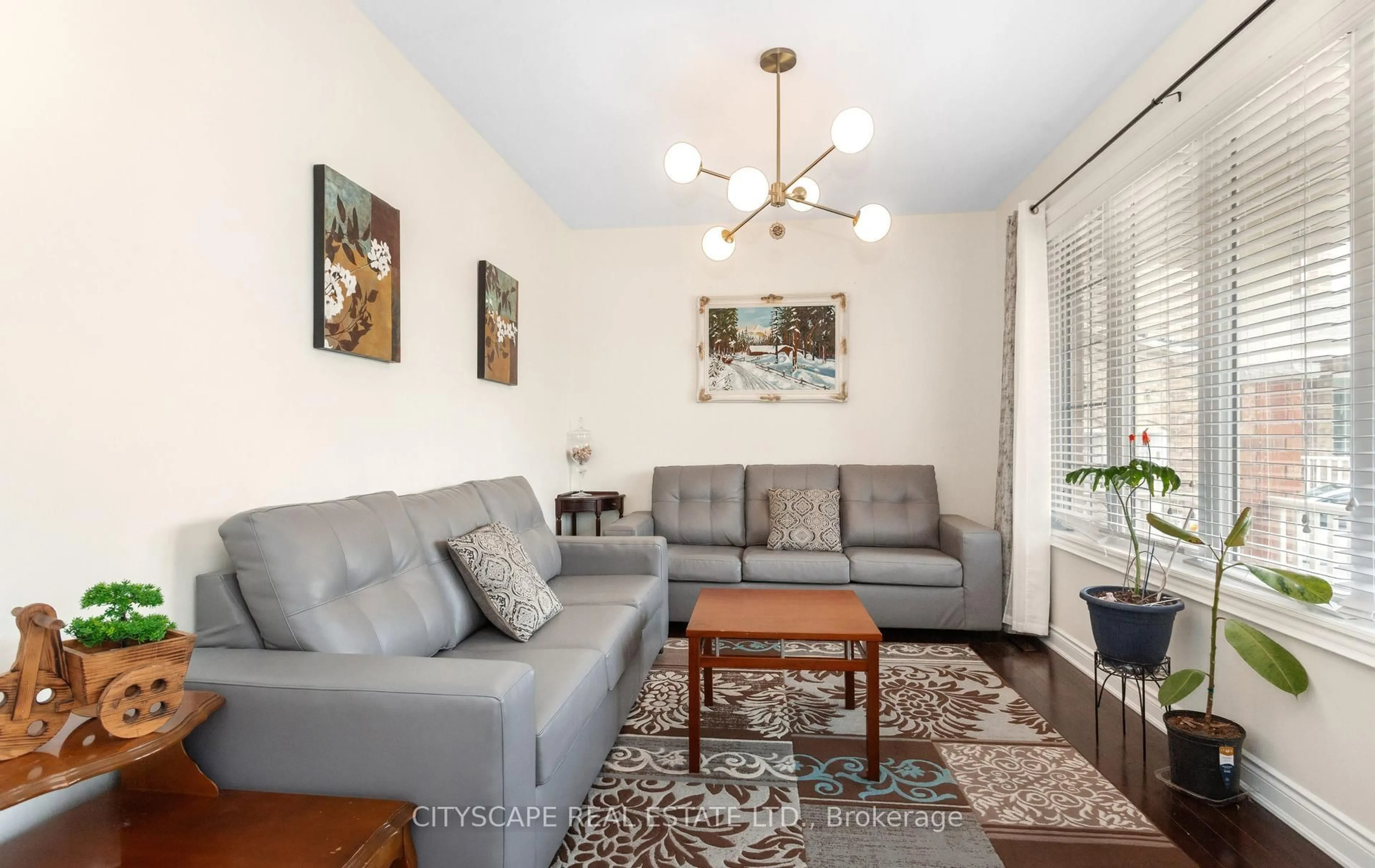 Living room with furniture, unknown for 20 Lands Crt, Cambridge Ontario N3C 0B7