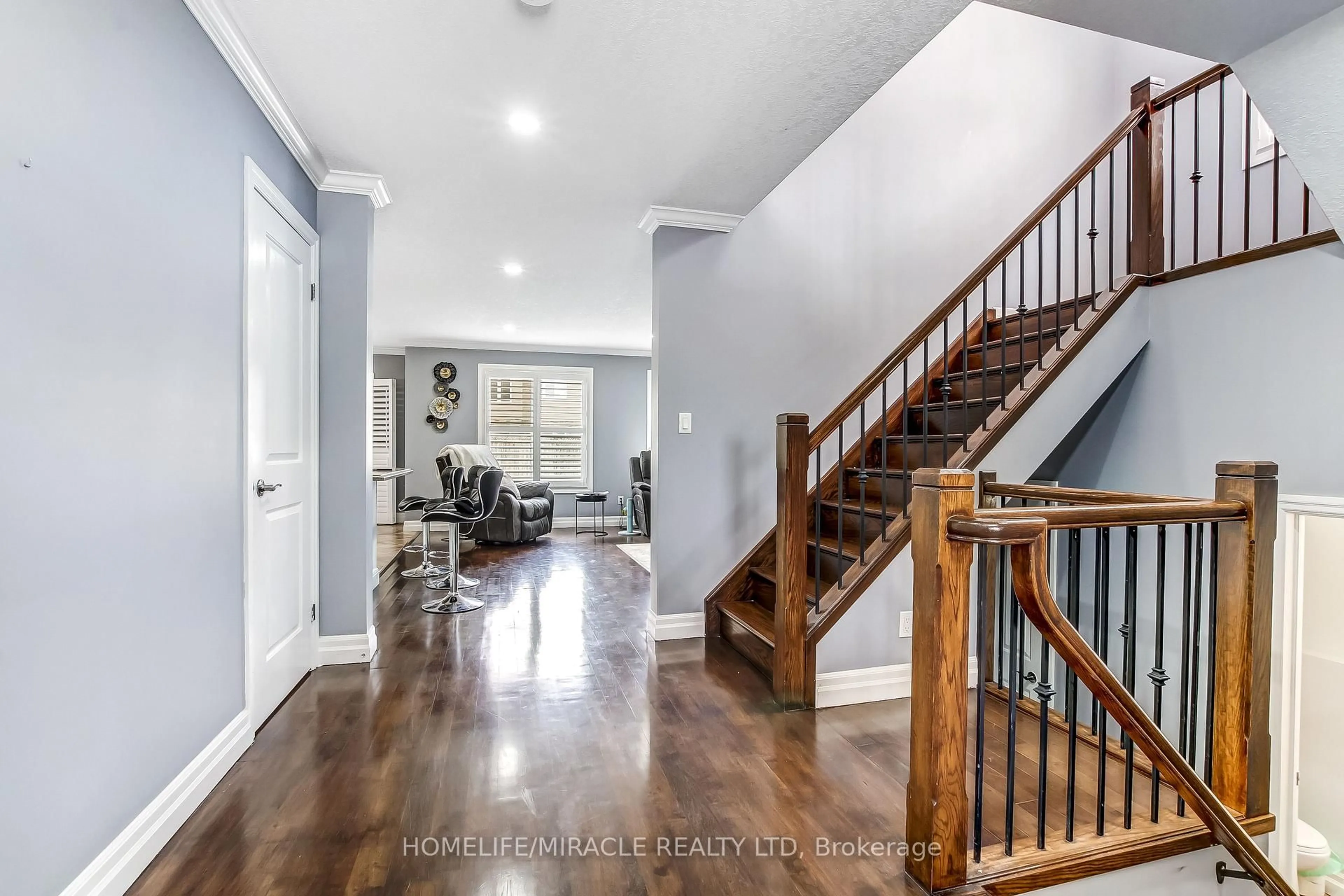 Indoor entryway for 705 Halifax Rd, Woodstock Ontario N4T 0C5