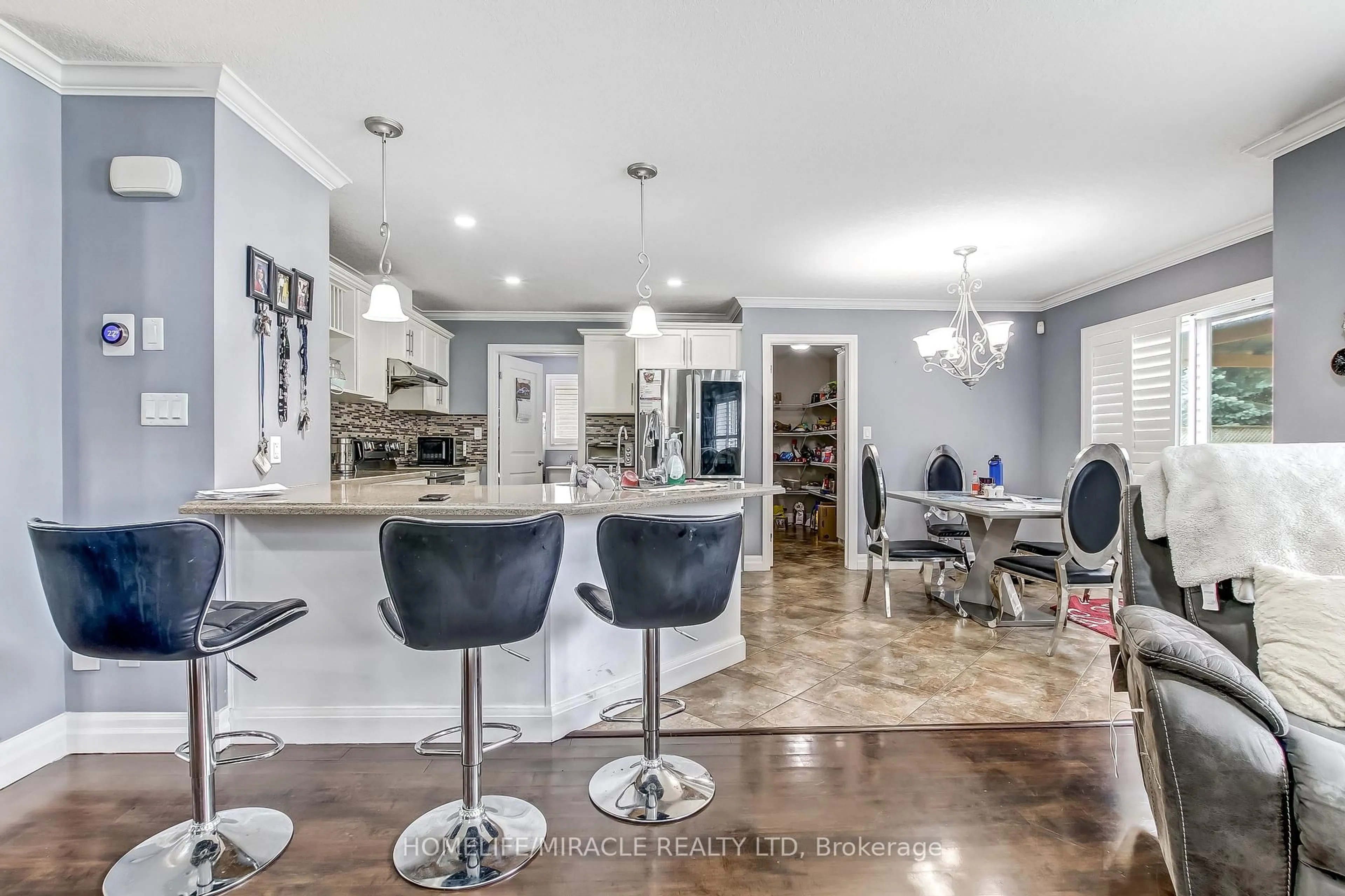 Open concept kitchen, unknown for 705 Halifax Rd, Woodstock Ontario N4T 0C5