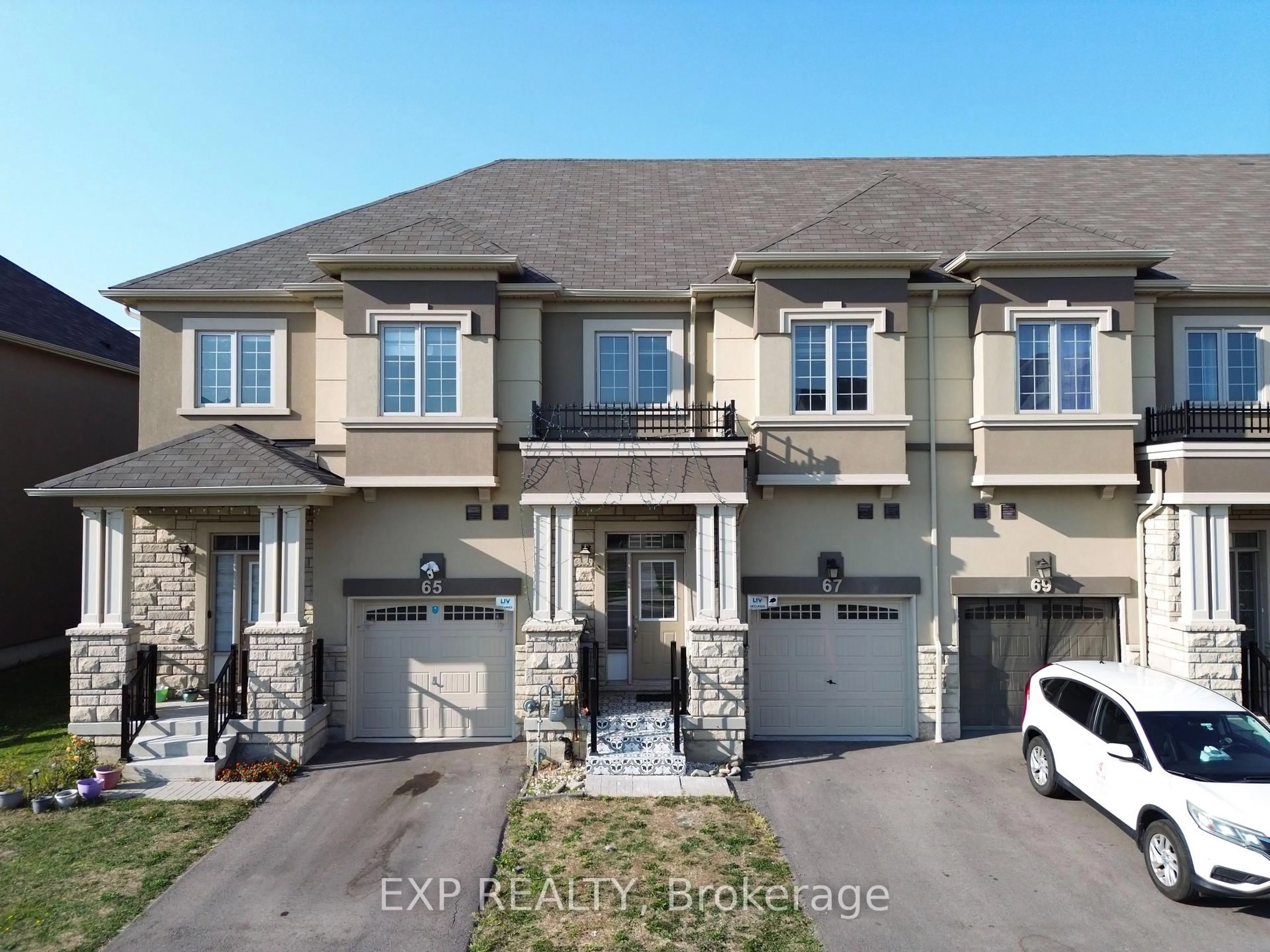 A pic from outside/outdoor area/front of a property/back of a property/a pic from drone, street for 67 Bilanski Farm Rd, Brantford Ontario N3S 0J6