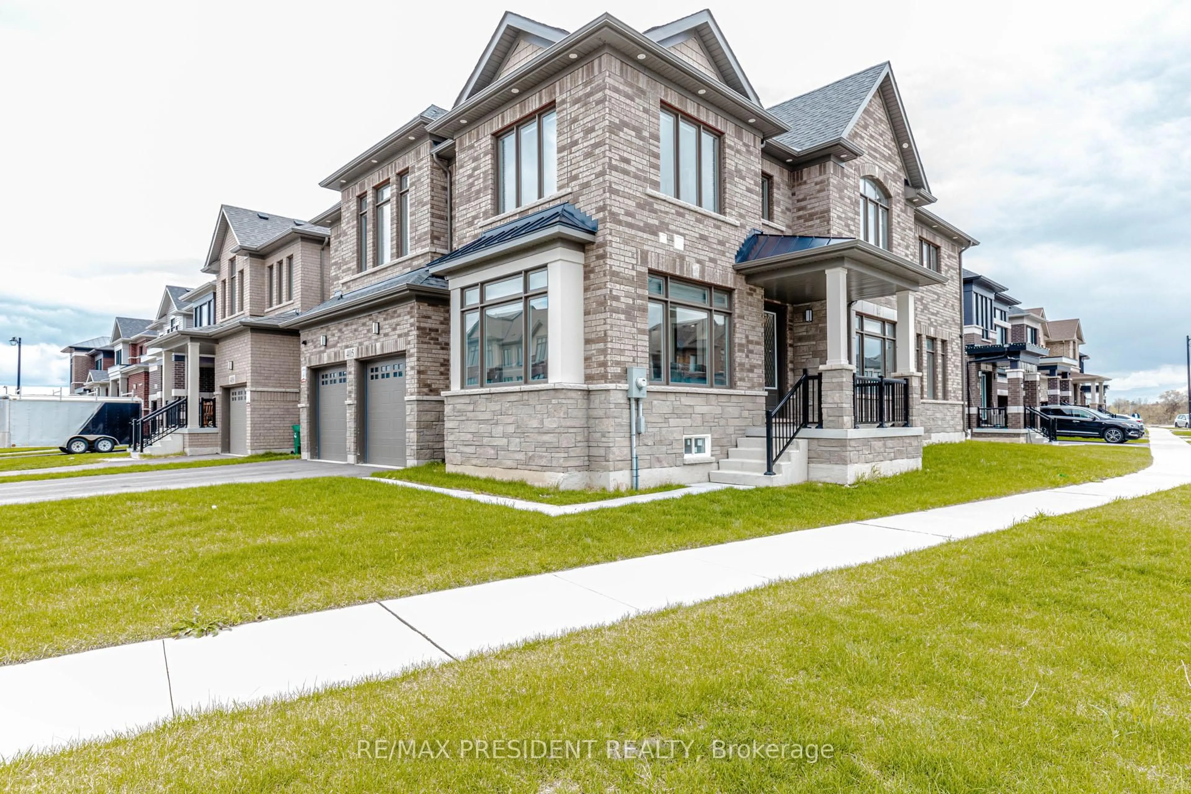 Home with brick exterior material, street for 405 Newman Dr, Cambridge Ontario N1R 5S3