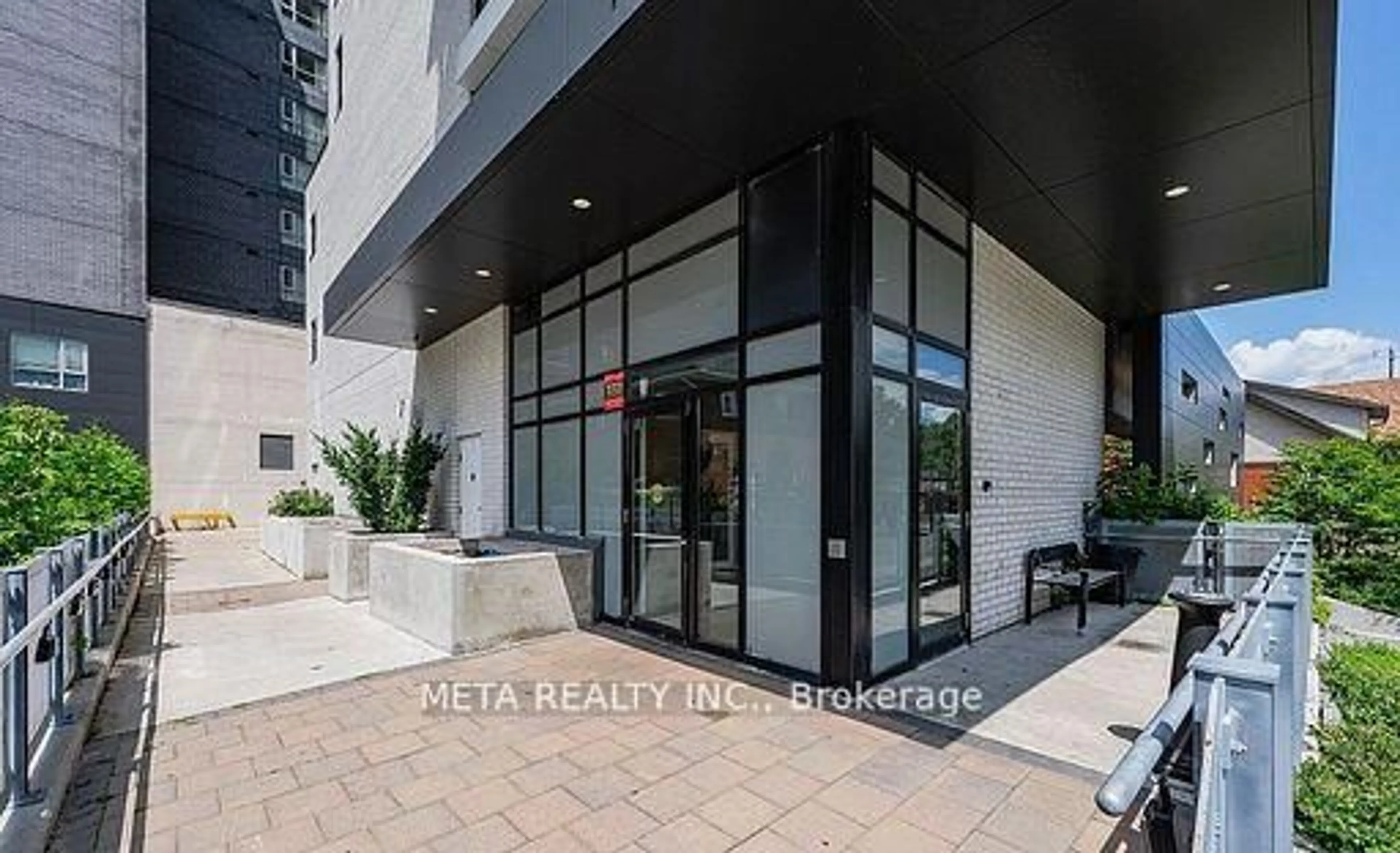 Unknown for 160 King St #9, Waterloo Ontario N2J 0E5