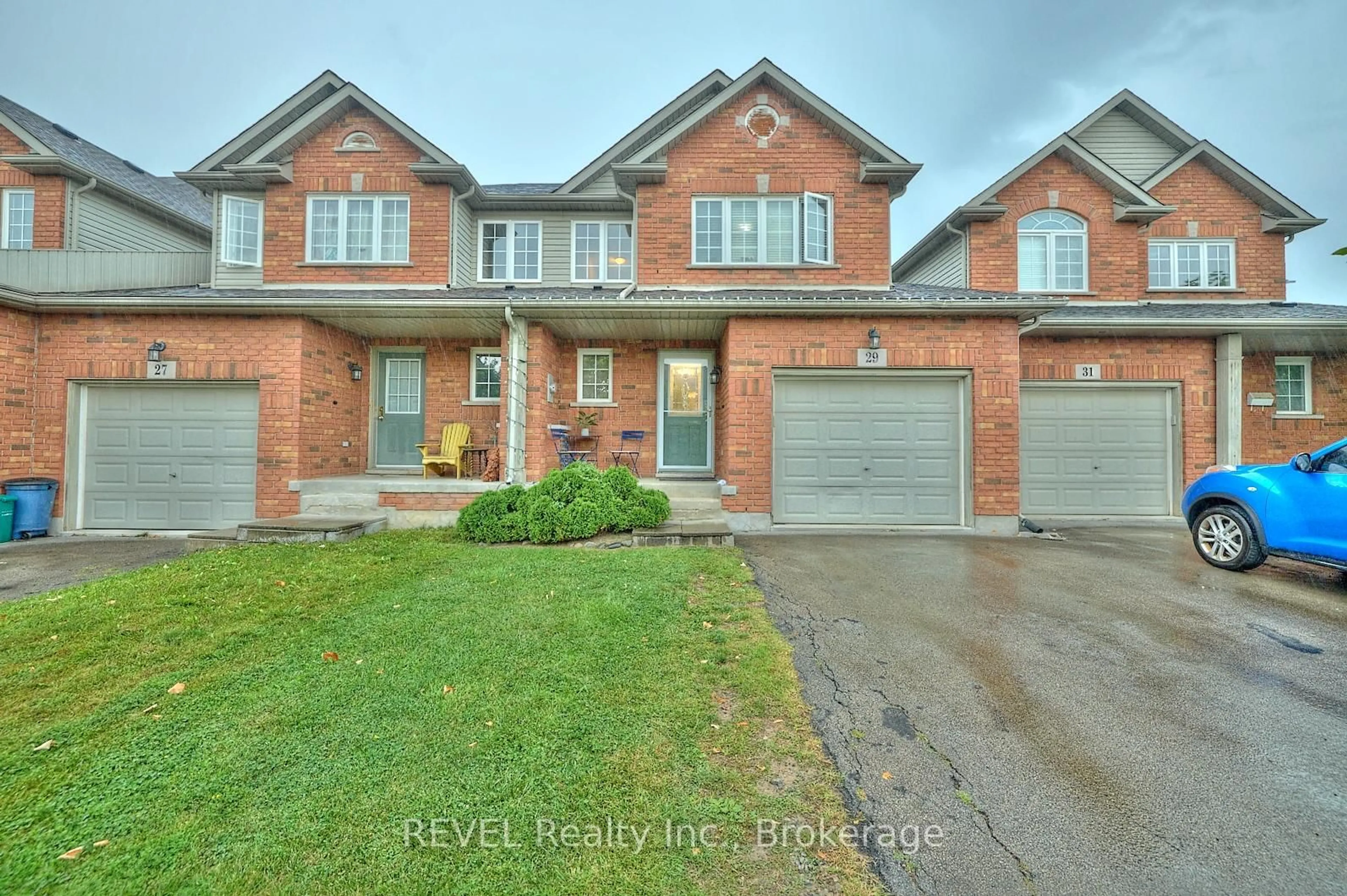 Home with brick exterior material, street for 29 Natalie Crt, Thorold Ontario L2V 5C6