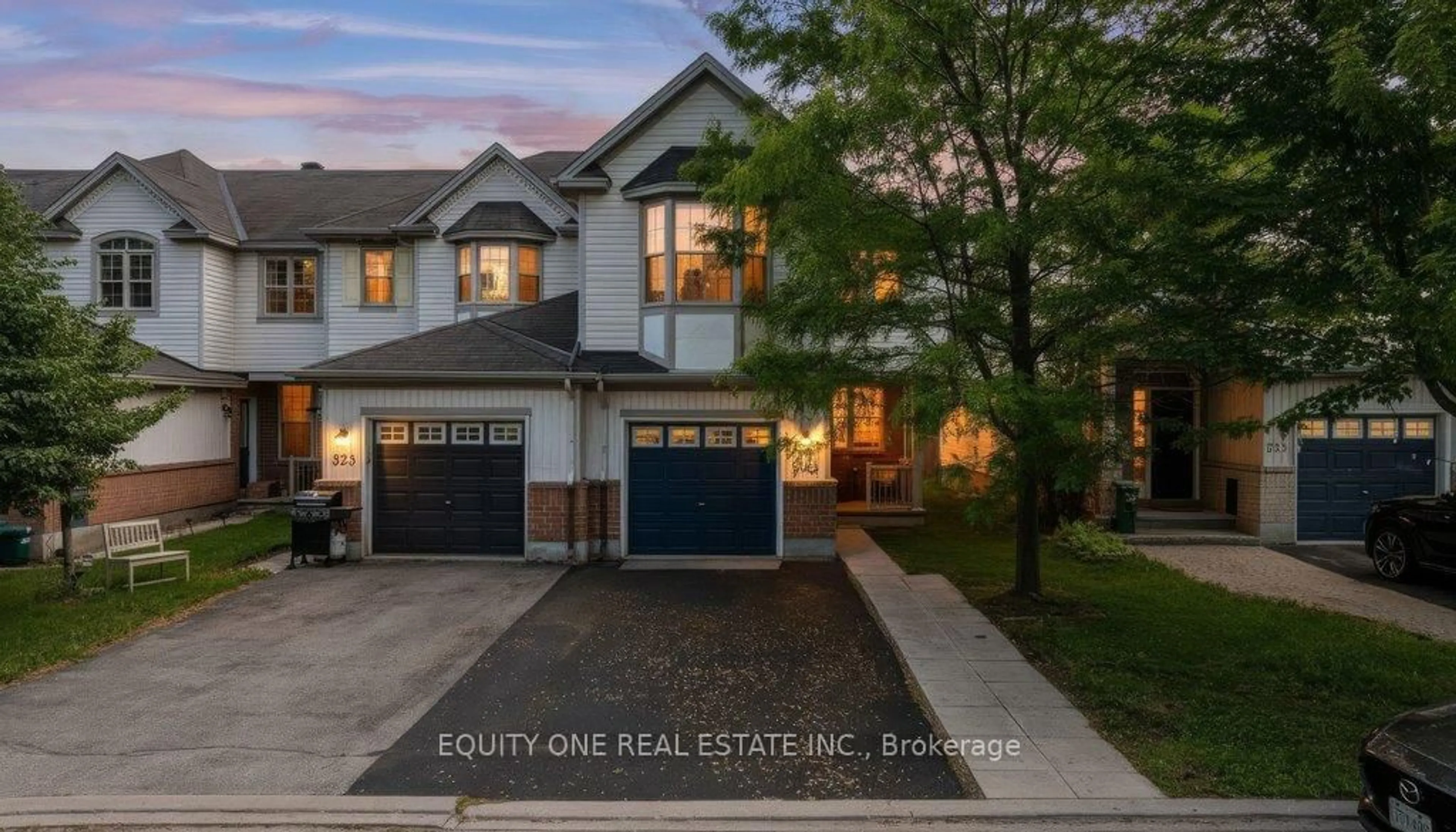 Unknown for 325 Applecross Cres, Ottawa Ontario K2K 0C4
