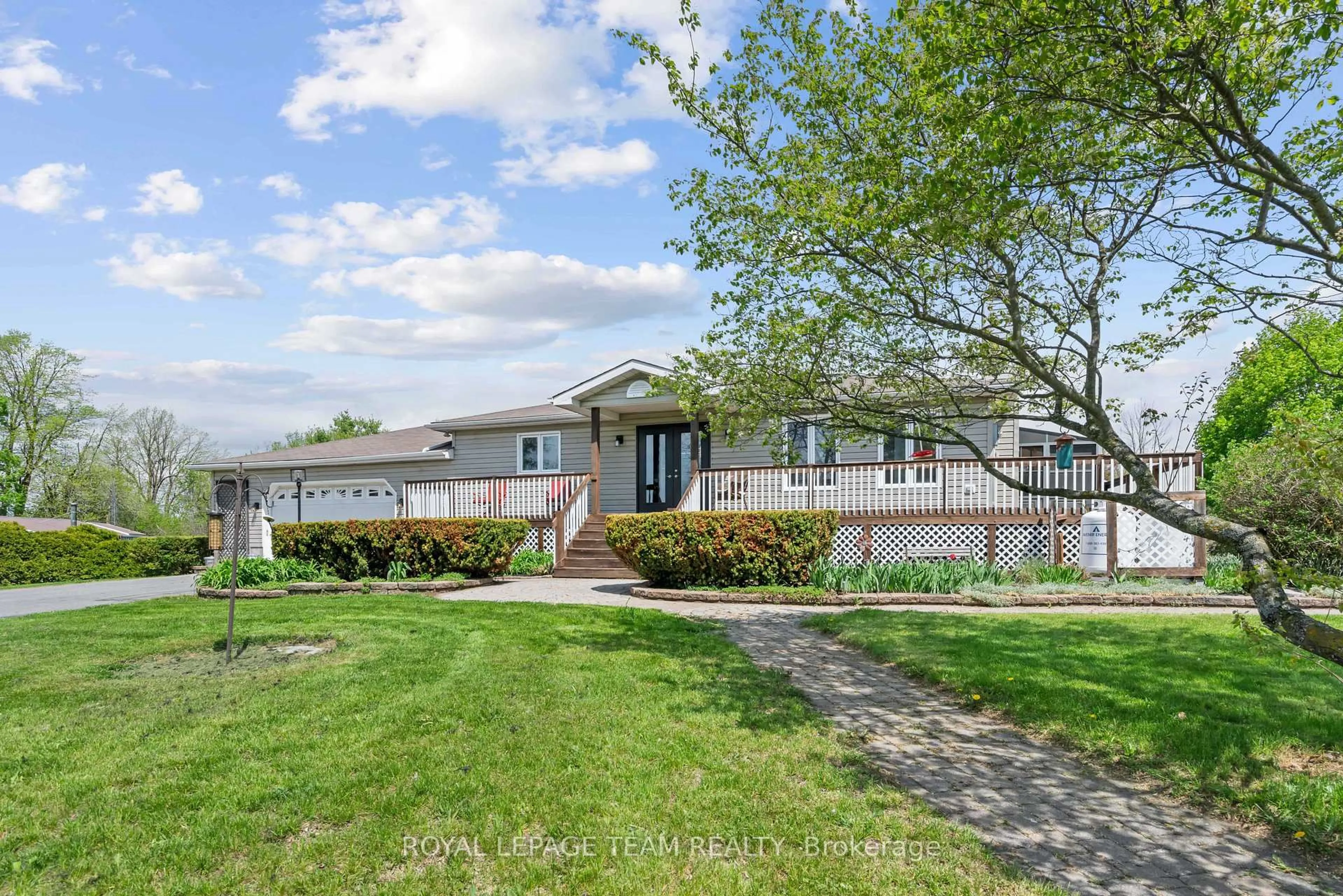 A pic from outside/outdoor area/front of a property/back of a property/a pic from drone, street for 13531 Grantley Rd, South Dundas Ontario K0C 1H0