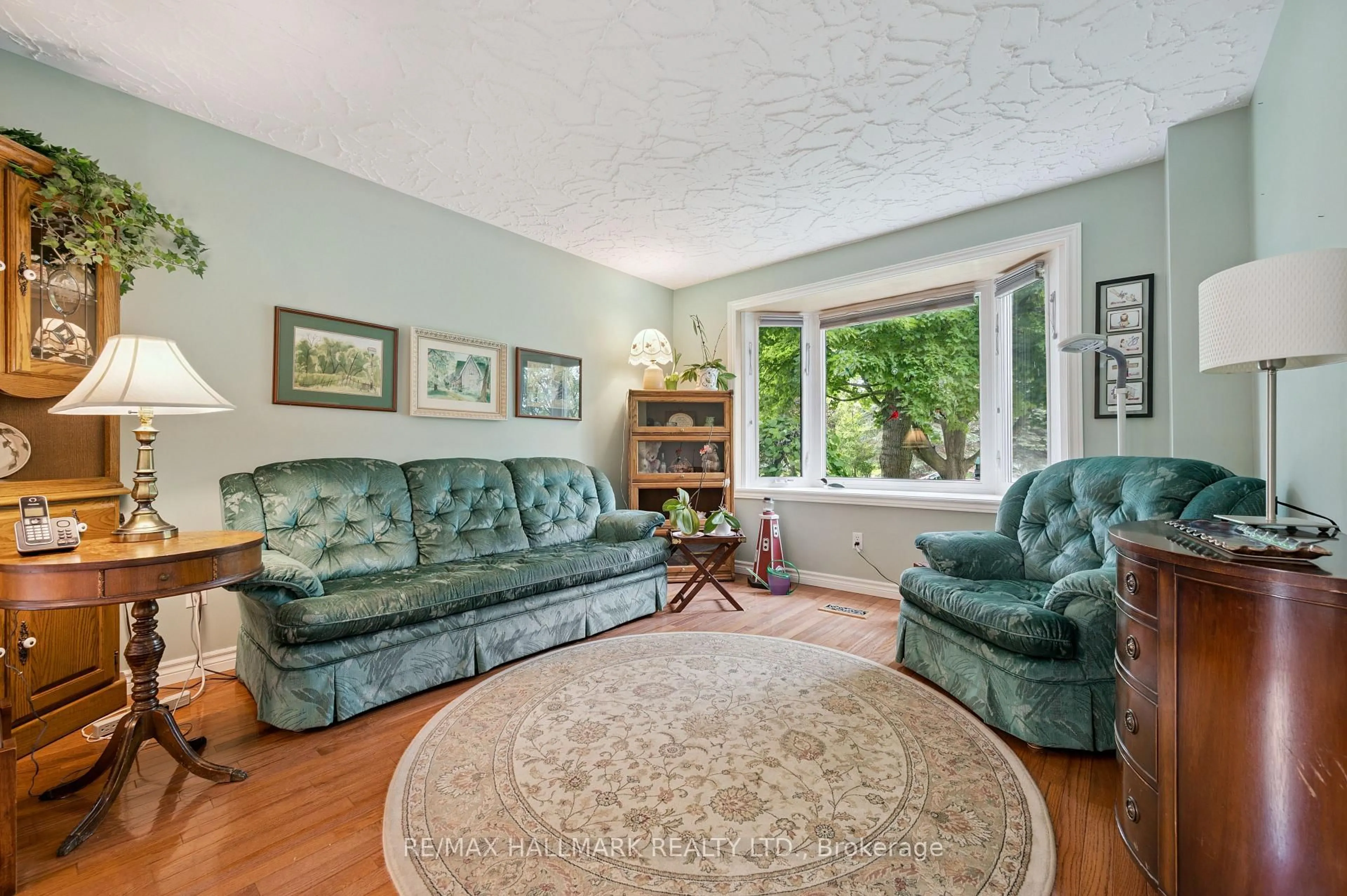 Living room with furniture, unknown for 47 Dundee Ave, Wilmot Ontario N0B 2E0
