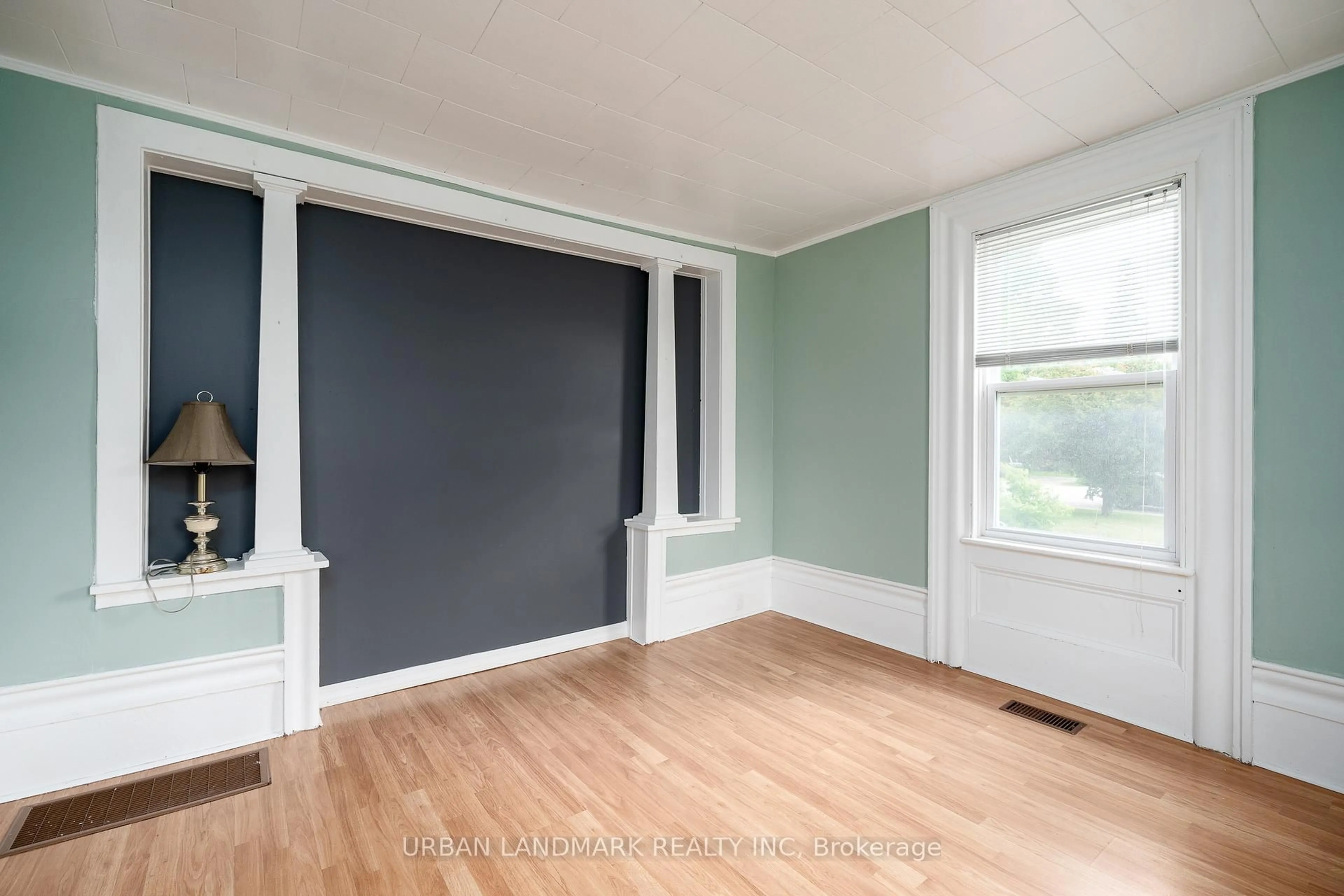 A pic of a room for 136 St Lawrence St, Madoc Ontario K0K 2K0