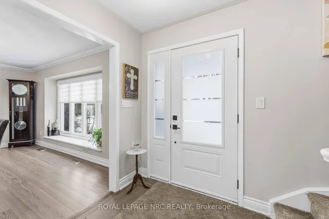 9 Woodgarden Crt, St. Catharines 3