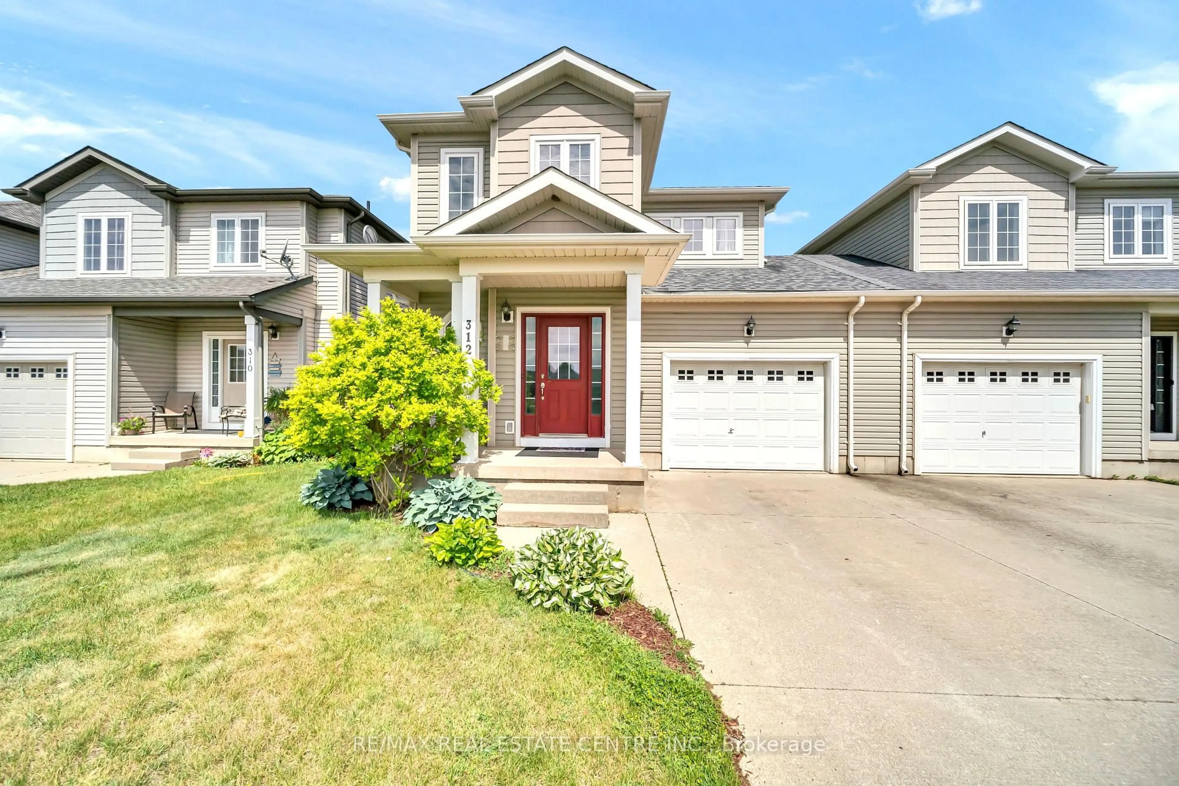 Home with vinyl exterior material, street for 312 Ray St, Saugeen Shores Ontario N0H 2C1