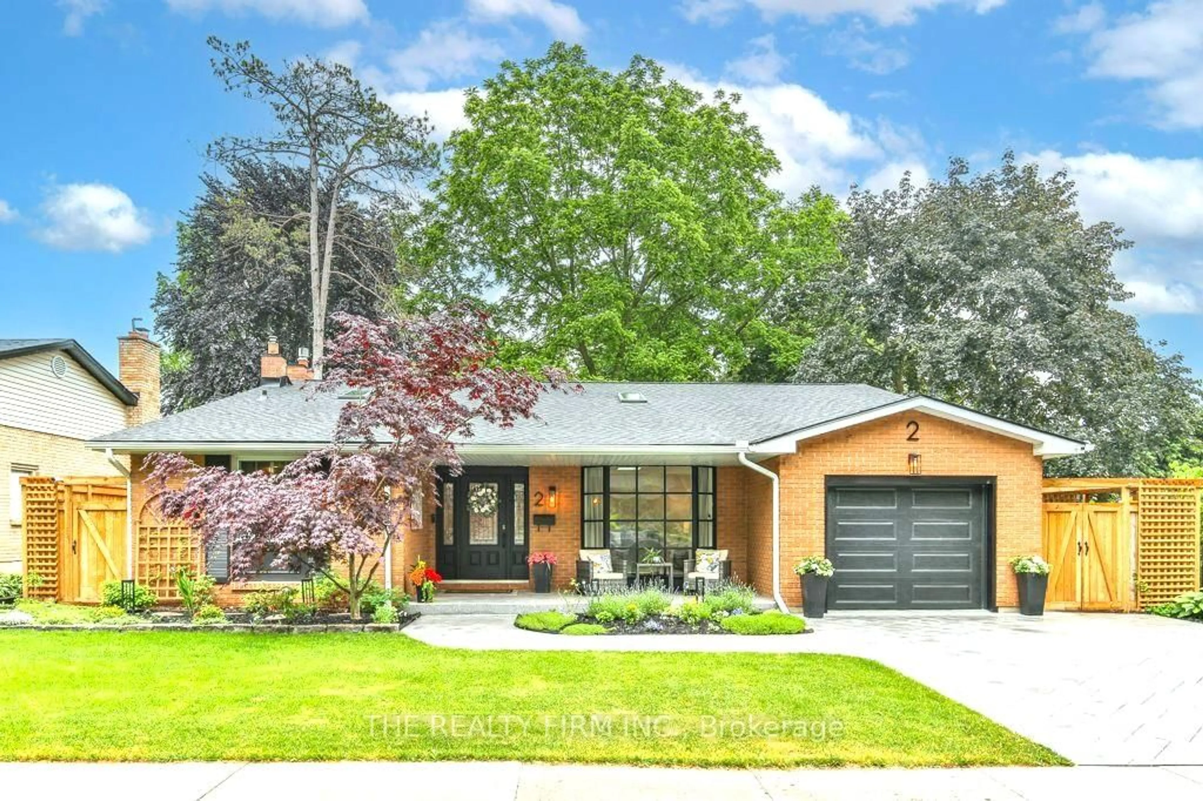 Home with brick exterior material, street for 2 OAKWOOD Dr, London South Ontario N6K 2V4