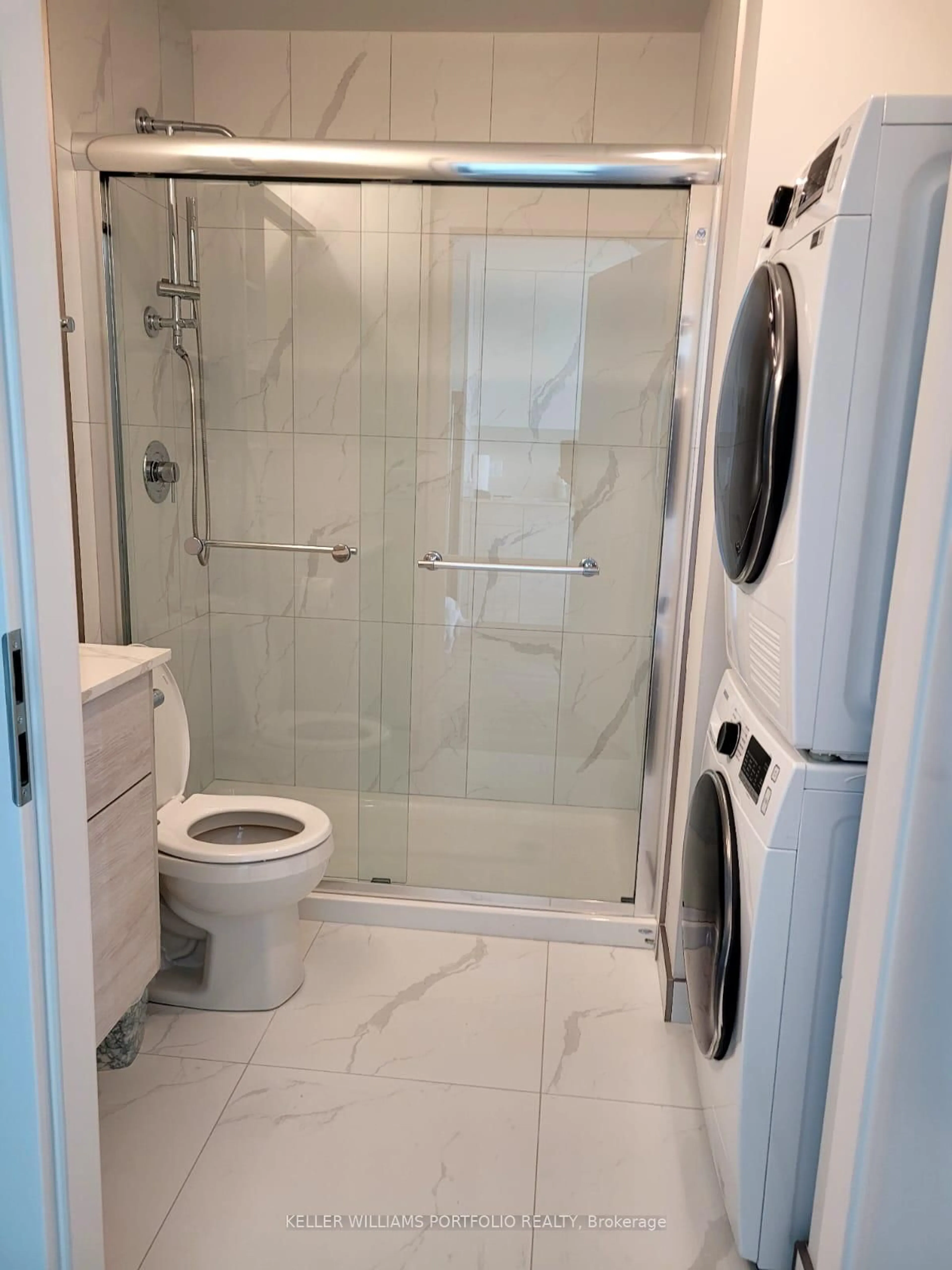 Standard bathroom, ceramic/tile floor for 60 Frederick St #3701, Kitchener Ontario N2H 0C7