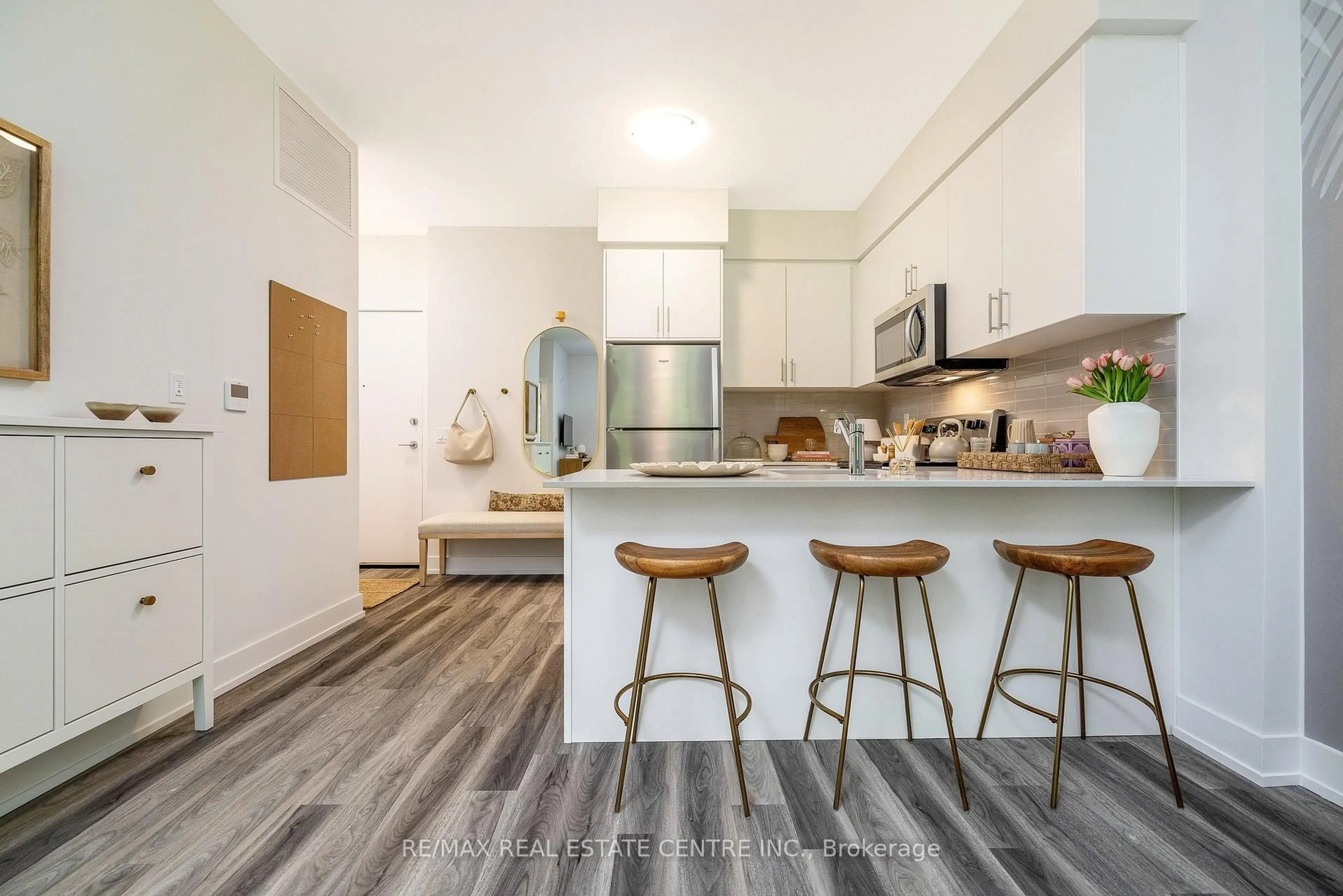 Open concept kitchen, unknown for 1100 Lackner Pl #114, Kitchener Ontario N2A 3R2