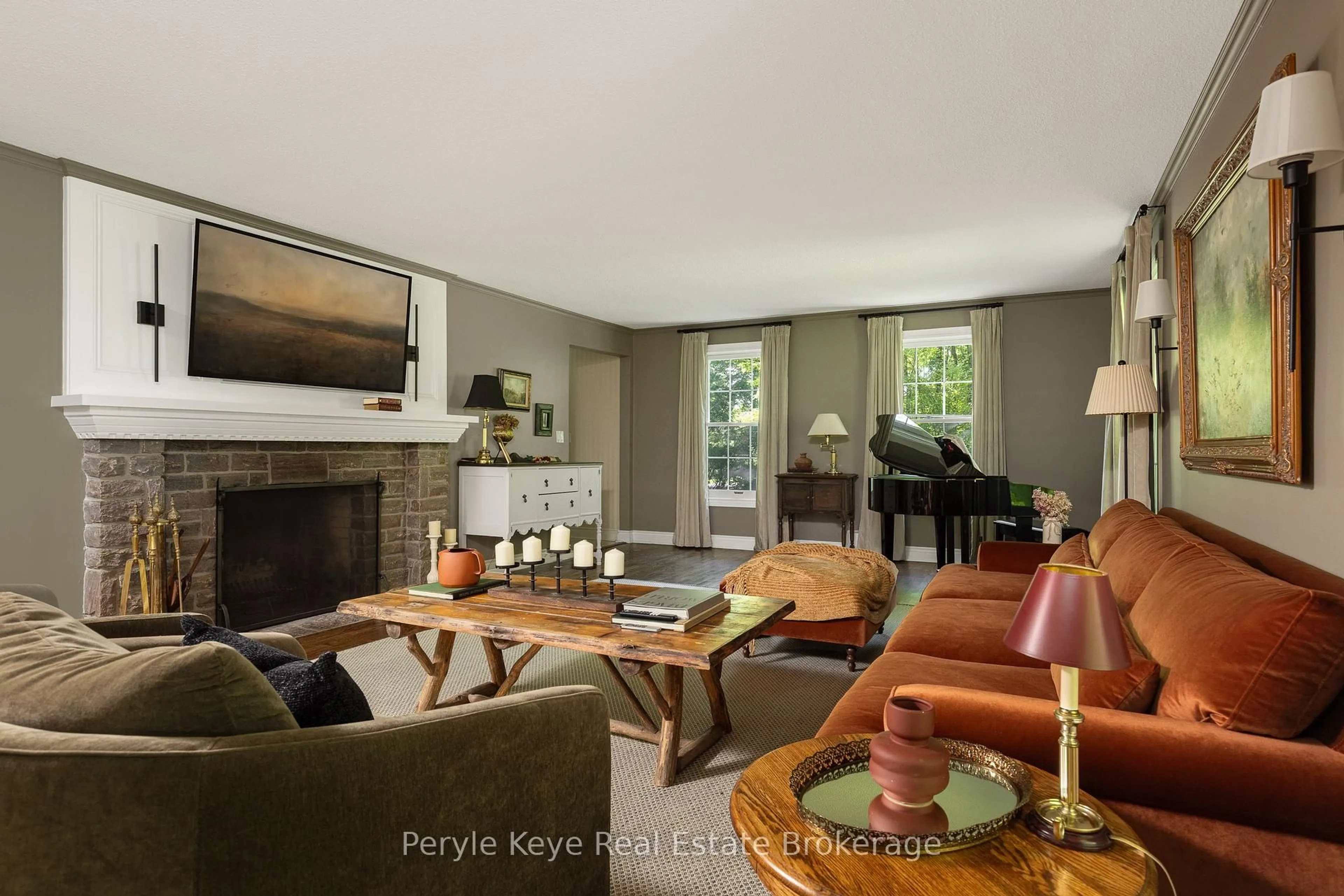 Living room with furniture, unknown for 74 Woodland Dr, Bracebridge Ontario P1L 1M2