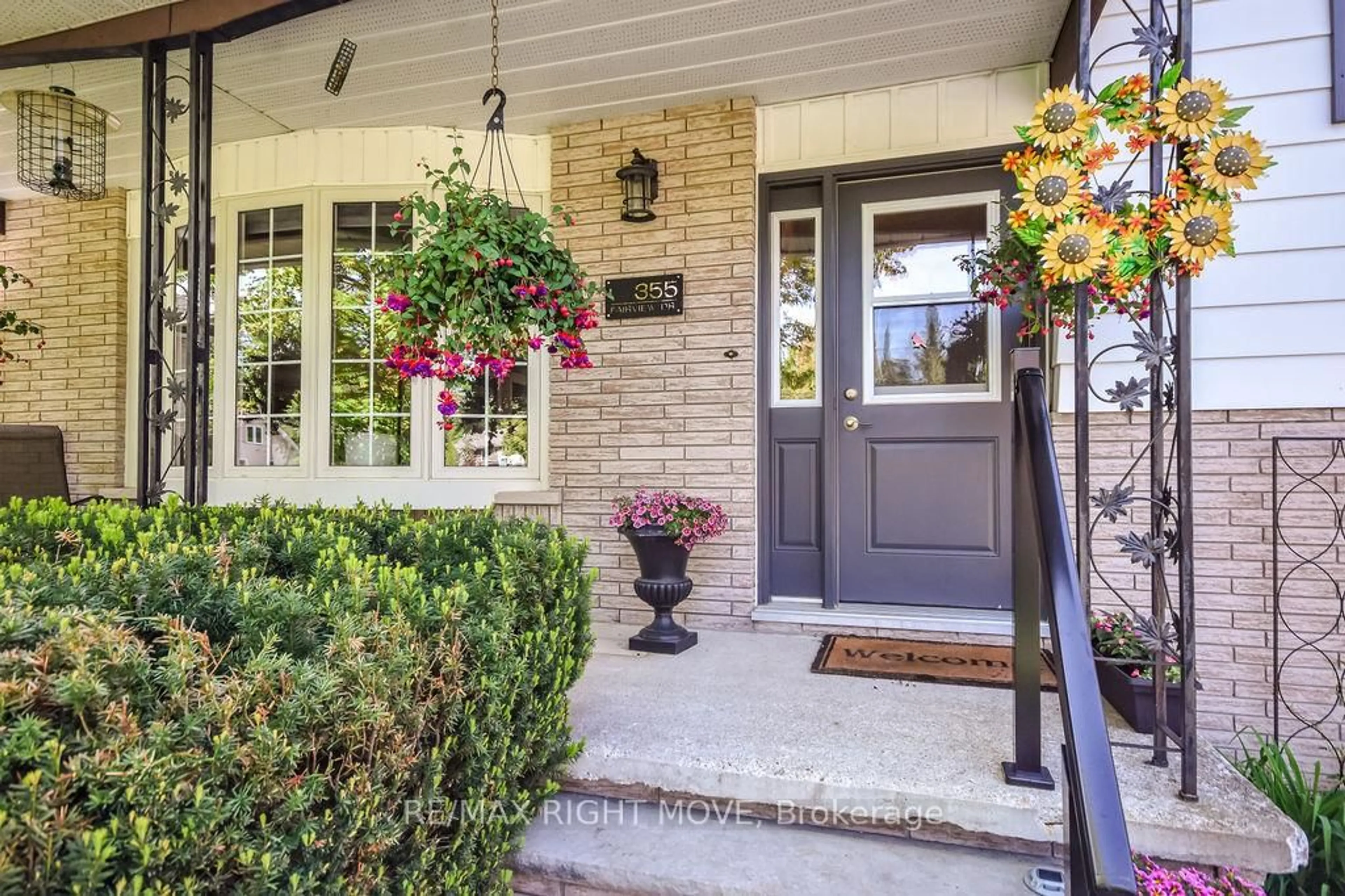 Home with brick exterior material, street for 355 FAIRVIEW Dr, Gravenhurst Ontario P1P 1L2
