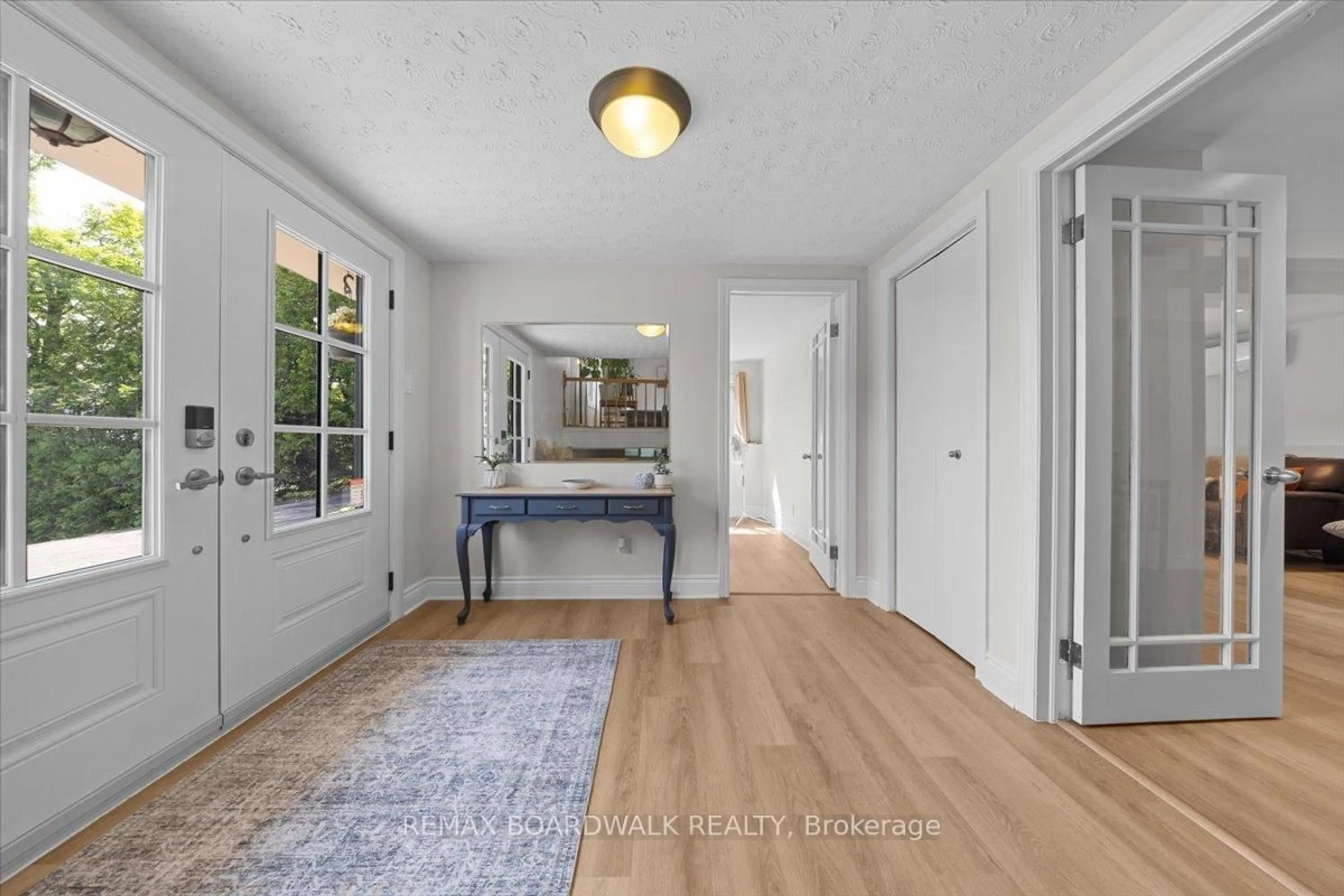 Indoor entryway for 1079 River Rd, Braeside Ontario K0A 1G0