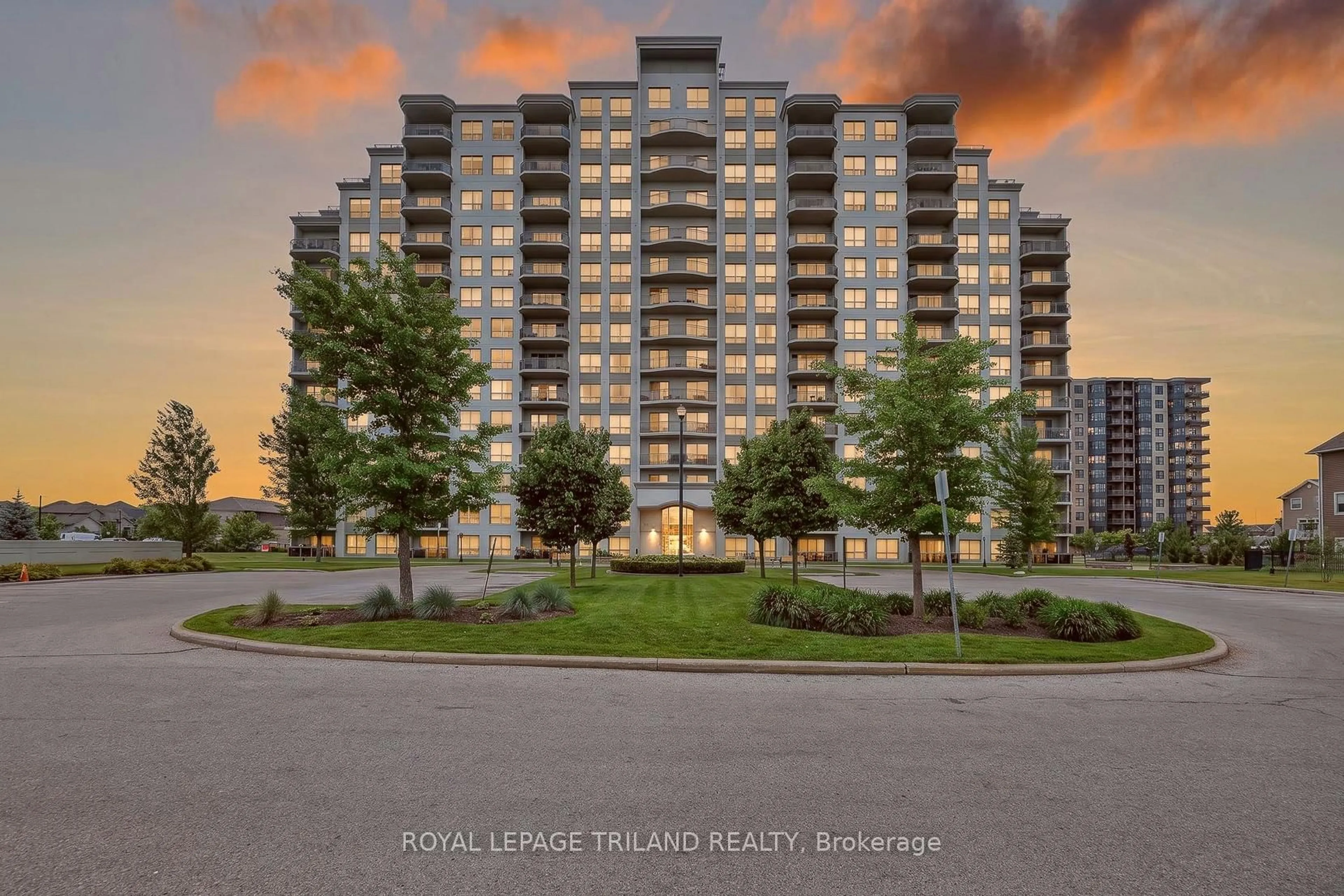 Unknown for 1030 Coronation Dr #203, London North Ontario N6G 0G5