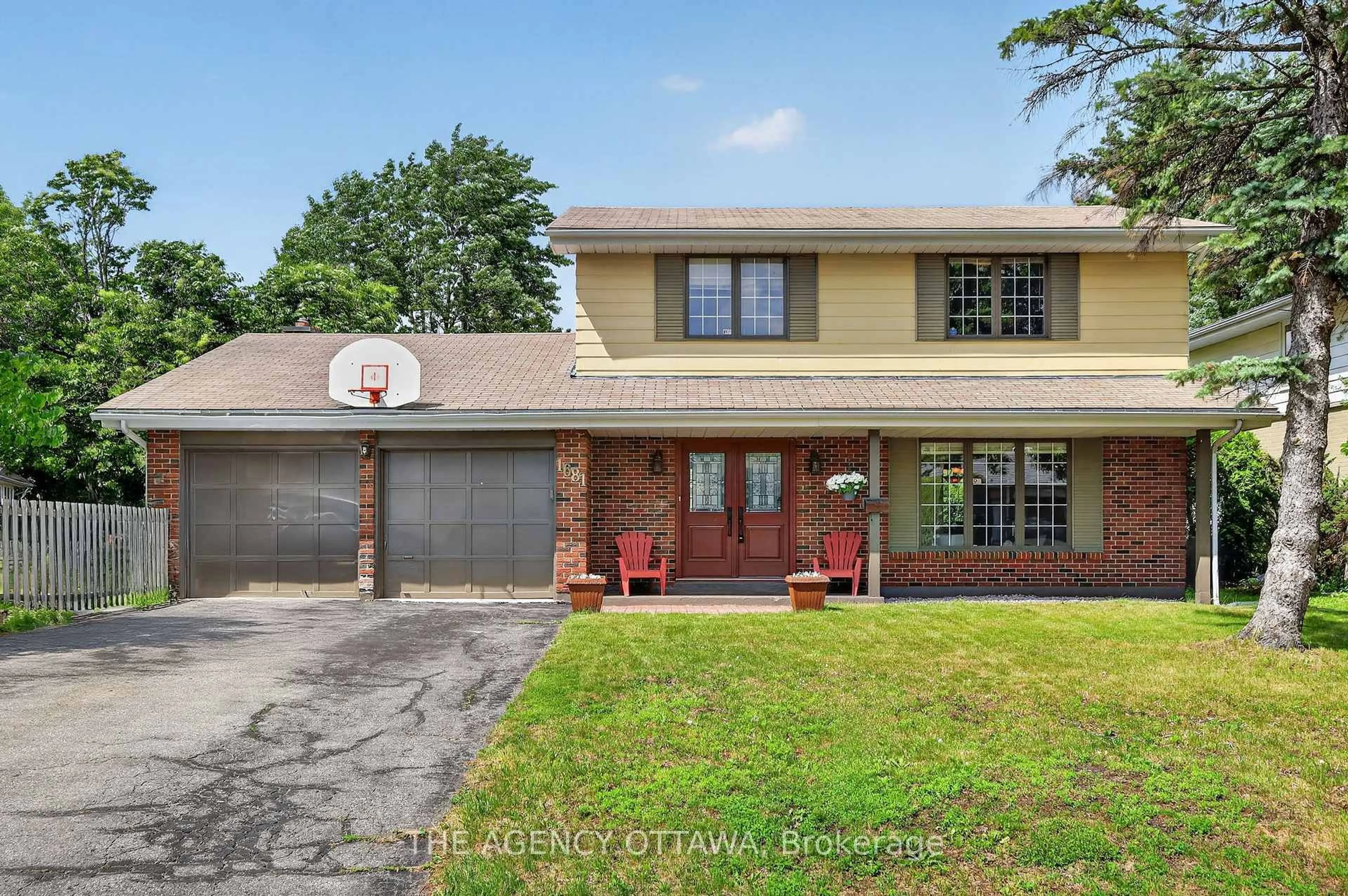 Home with brick exterior material, street for 1681 Amberdale Cres, Ottawa Ontario K1H 7B2