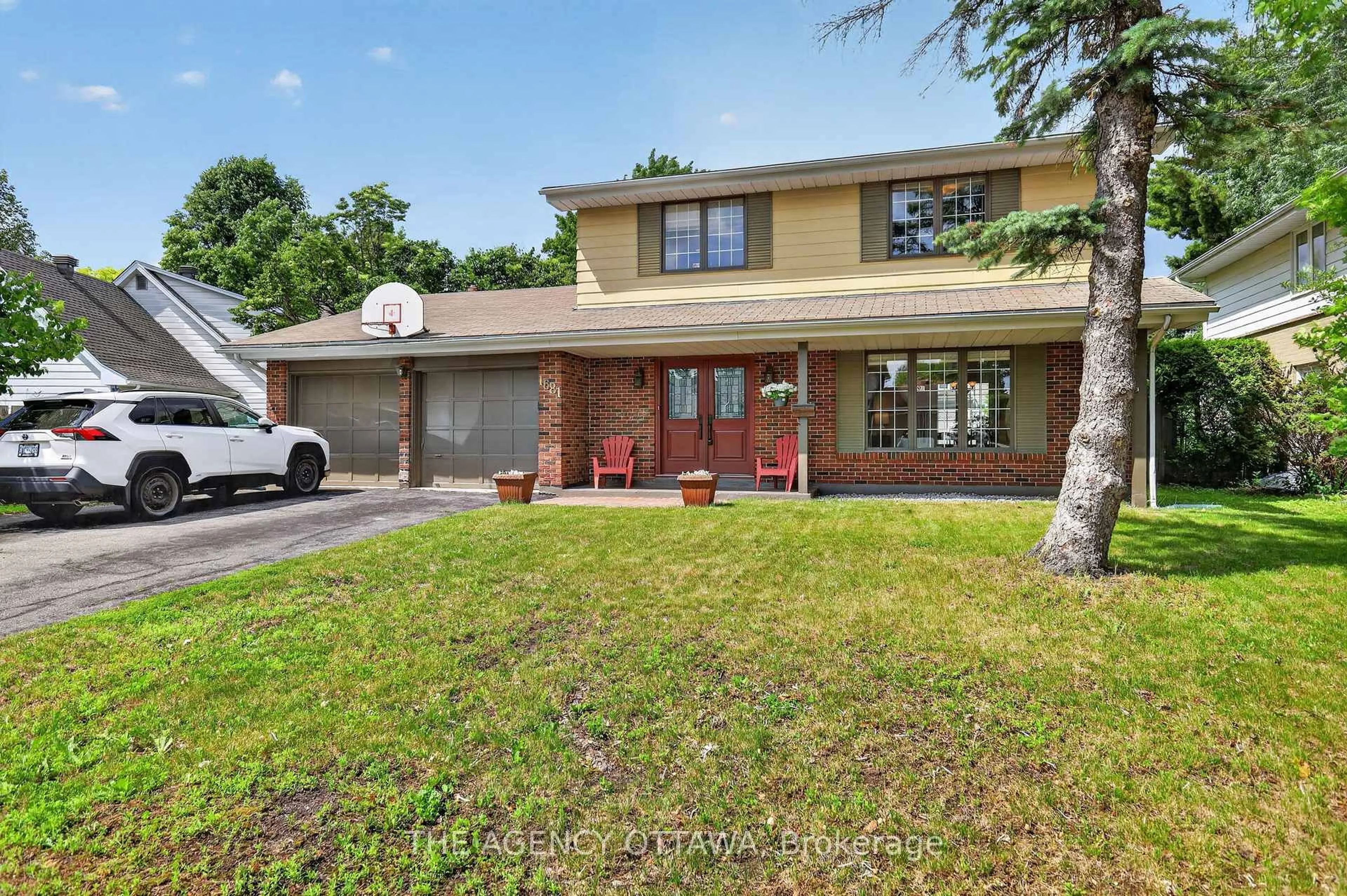 Home with brick exterior material, street for 1681 Amberdale Cres, Ottawa Ontario K1H 7B2