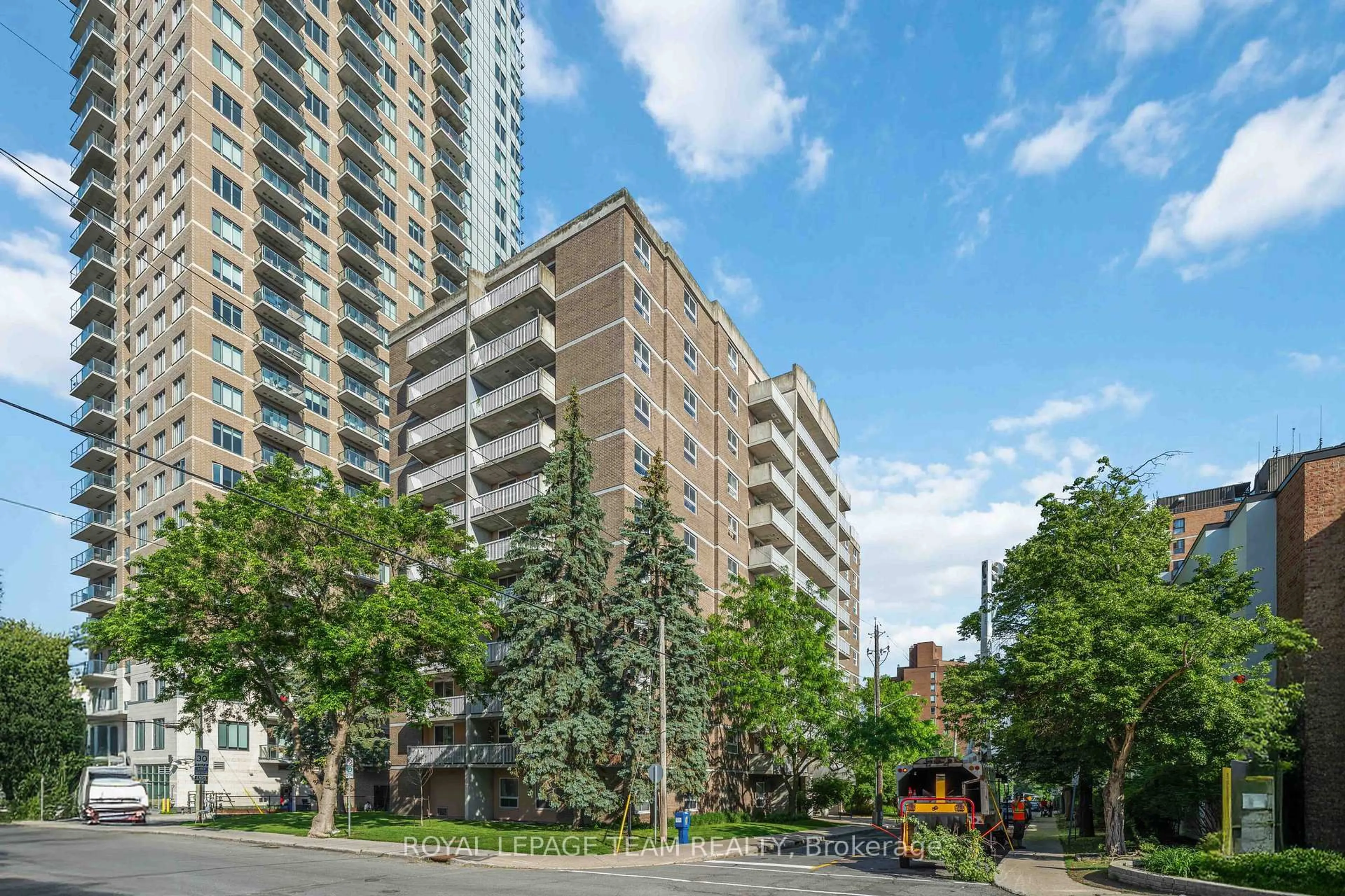 Patio, street for 110 Forward Ave #203, Ottawa Ontario K1Y 4S9