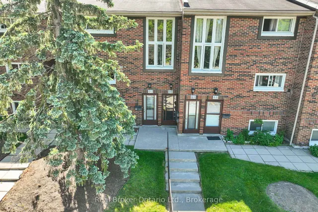 49 Rhonda Rd #90, Guelph 4