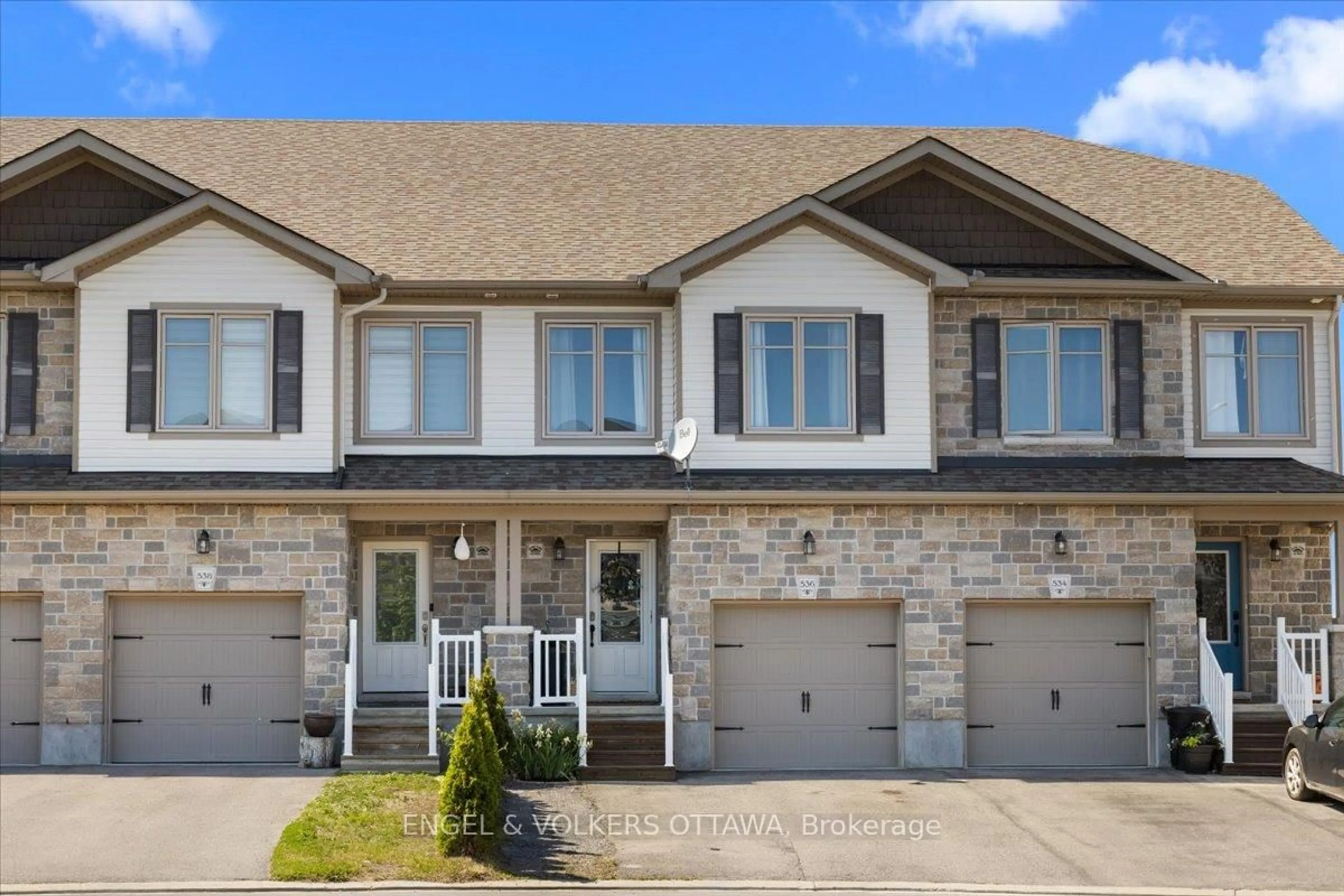 Home with brick exterior material, street for 536 Stanley Brothers St, Almonte Ontario K0A 1A0