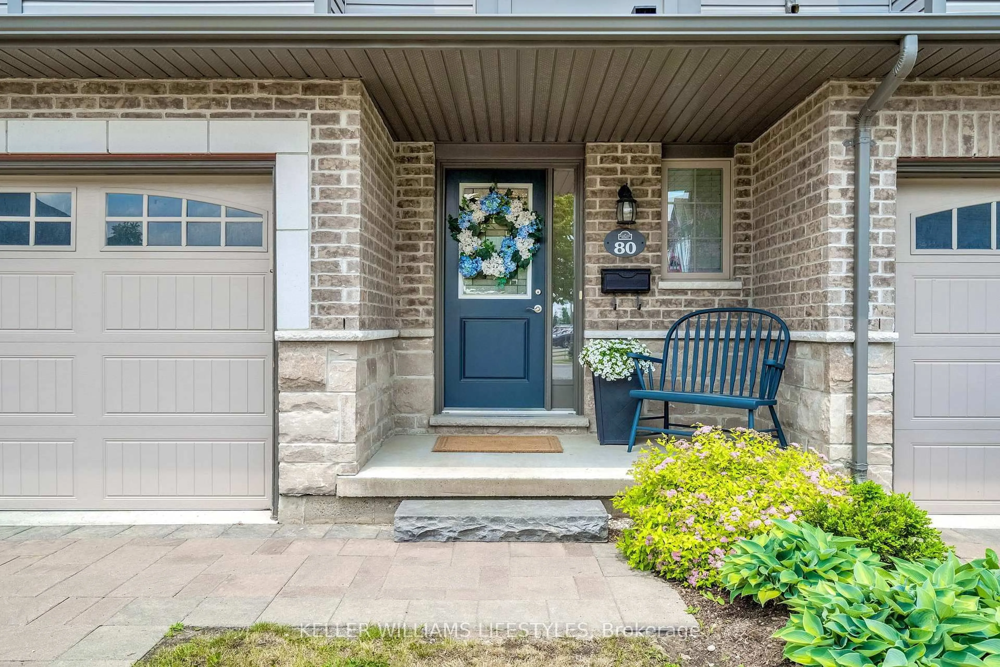 Indoor entryway for 3400 Castle Rock Pl #80, London South Ontario N6L 0E4