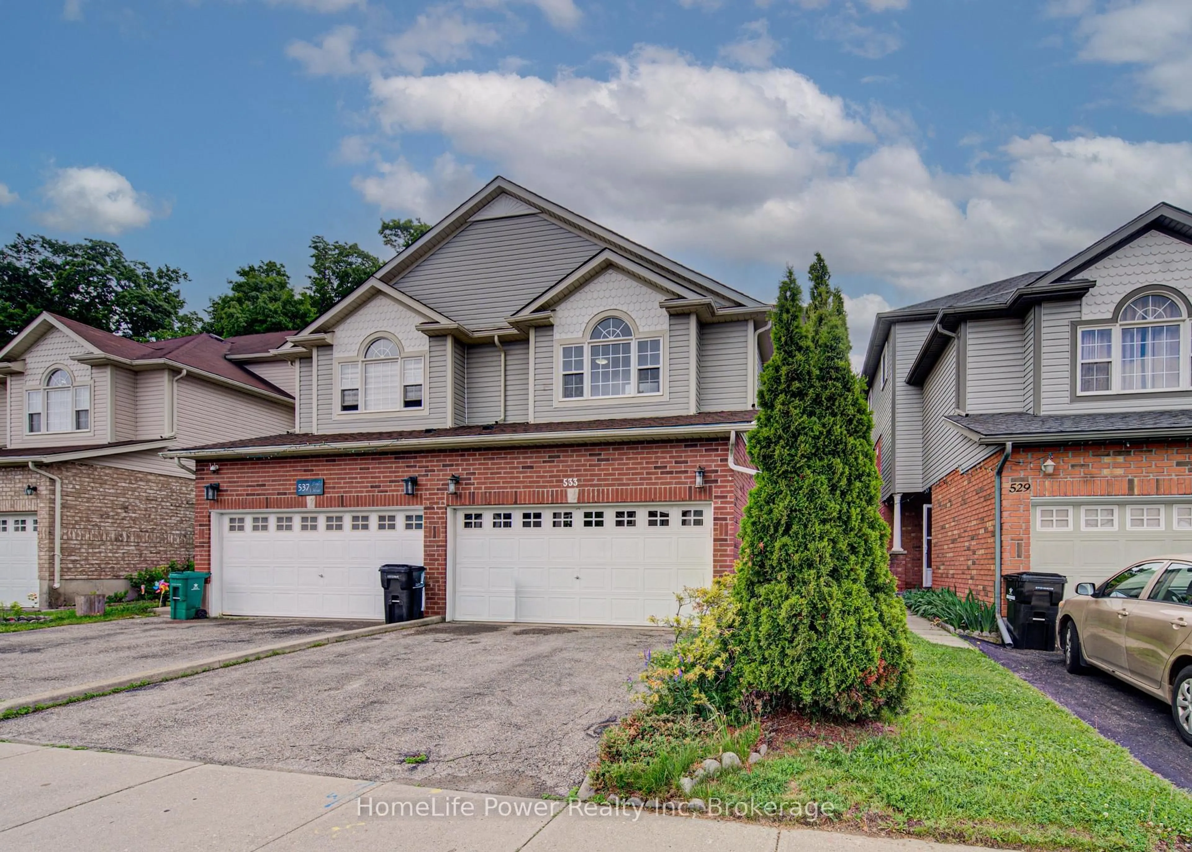 Home with brick exterior material, street for 533 ACTIVA Ave, Kitchener Ontario N2E 4C2