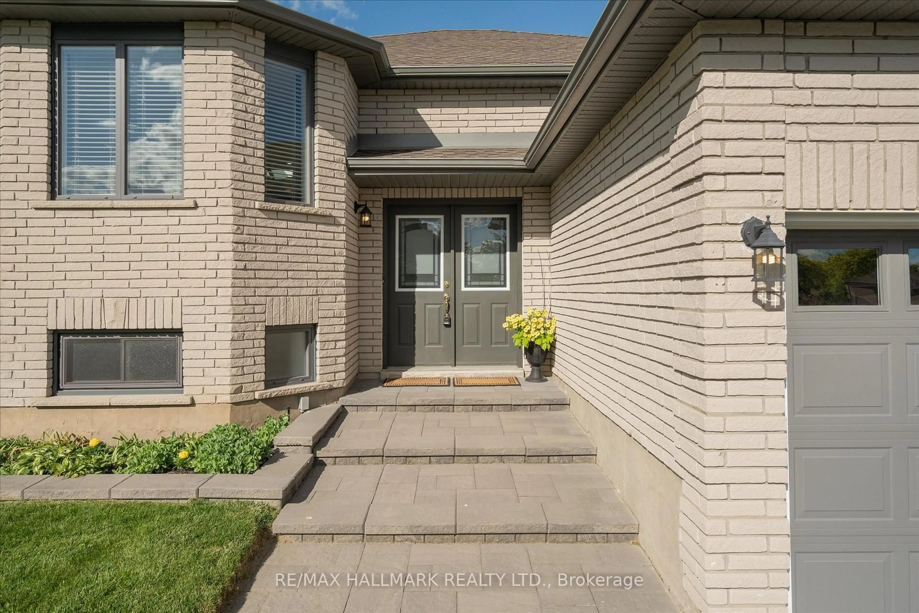 Home with brick exterior material, street for 1044 Ridell Ave, Cobourg Ontario K9A 5M8