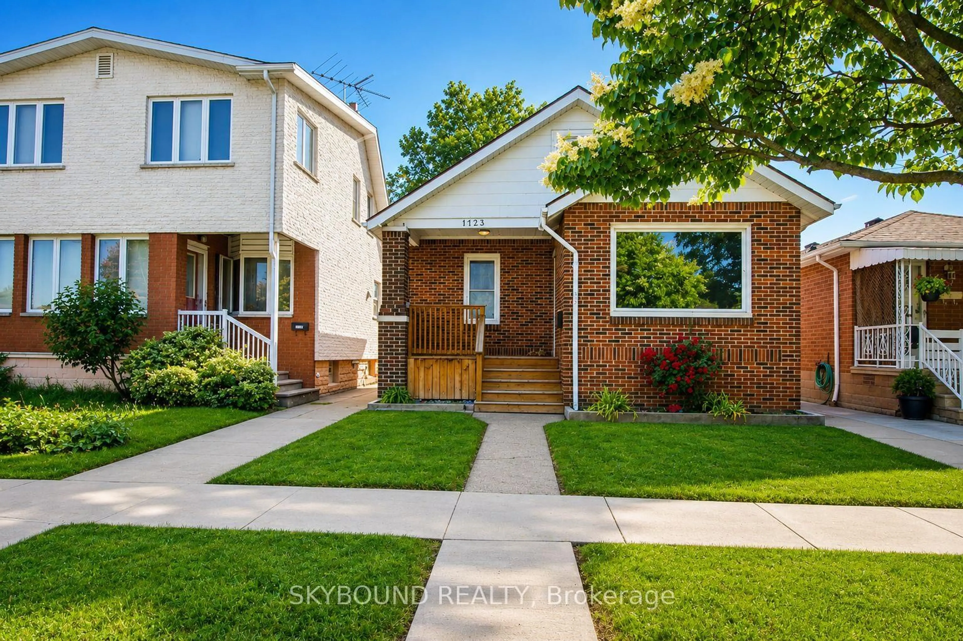 Home with brick exterior material, street for 1723 Langlois Ave, Windsor Ontario N8X 4M4