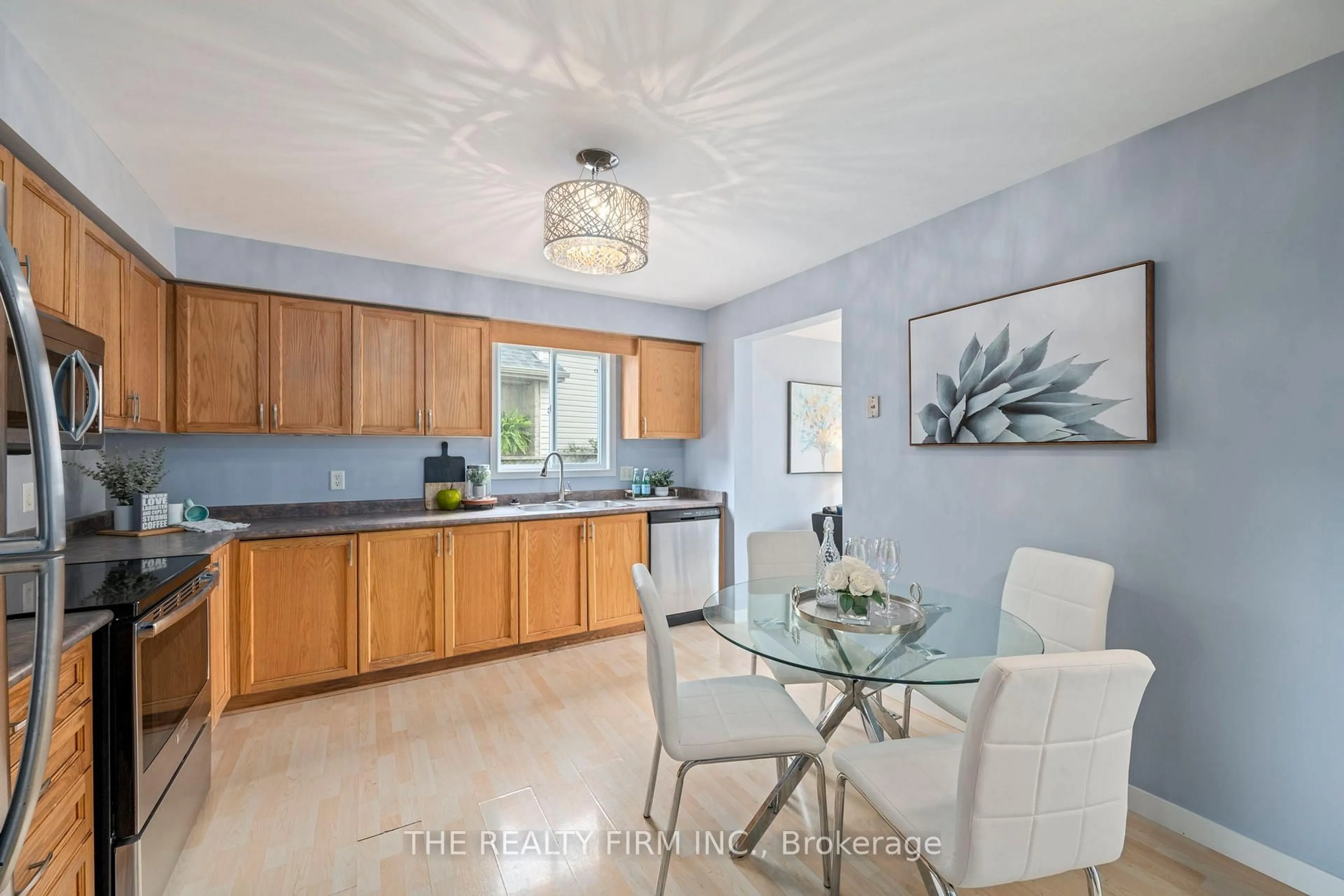 Open concept kitchen, ceramic/tile floor for 567 Fieldgate Circ, London East Ontario N5V 5G1