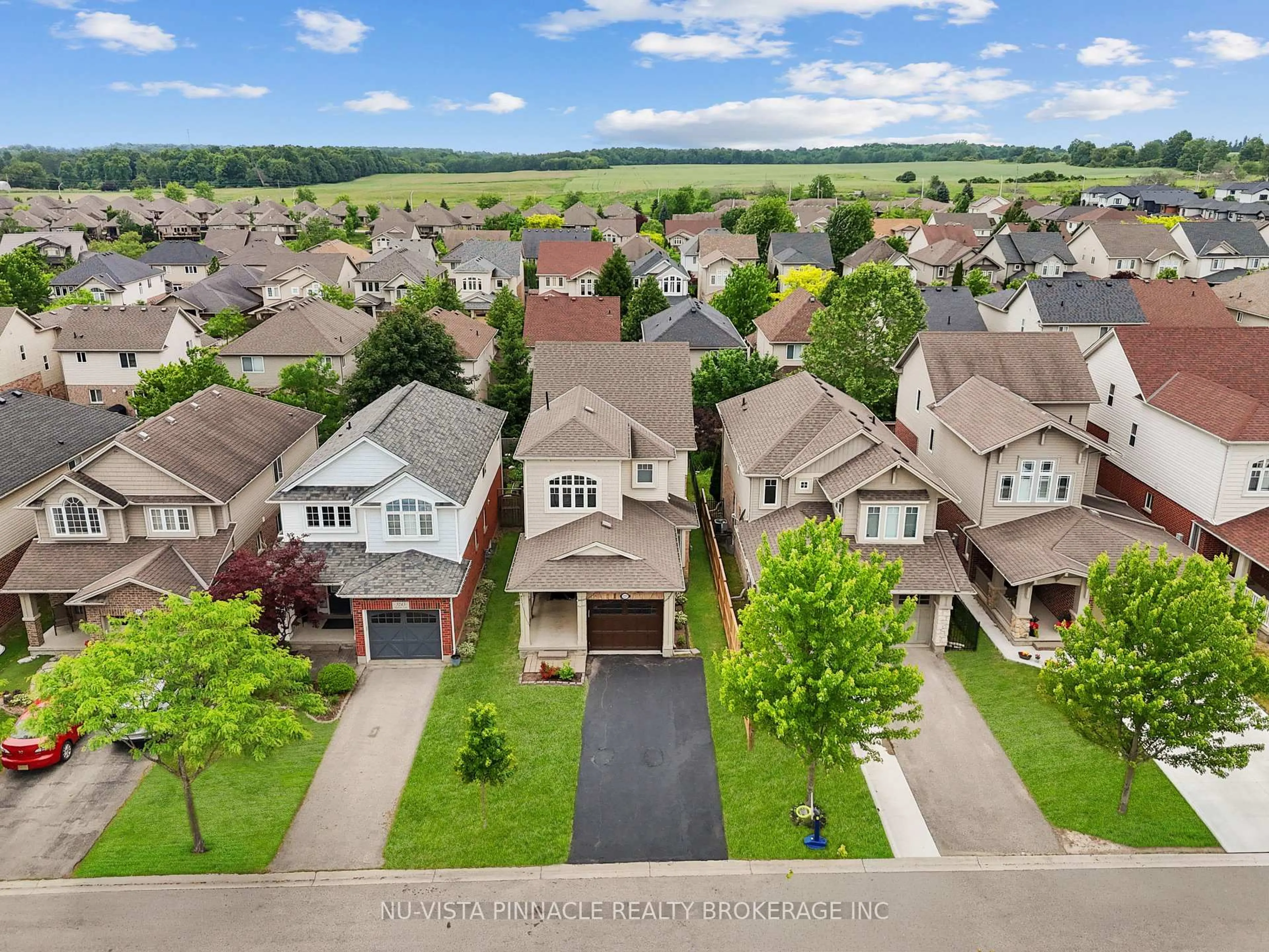 A pic from outside/outdoor area/front of a property/back of a property/a pic from drone, street for 3237 BAYHAM Lane, London South Ontario N6P 1V8
