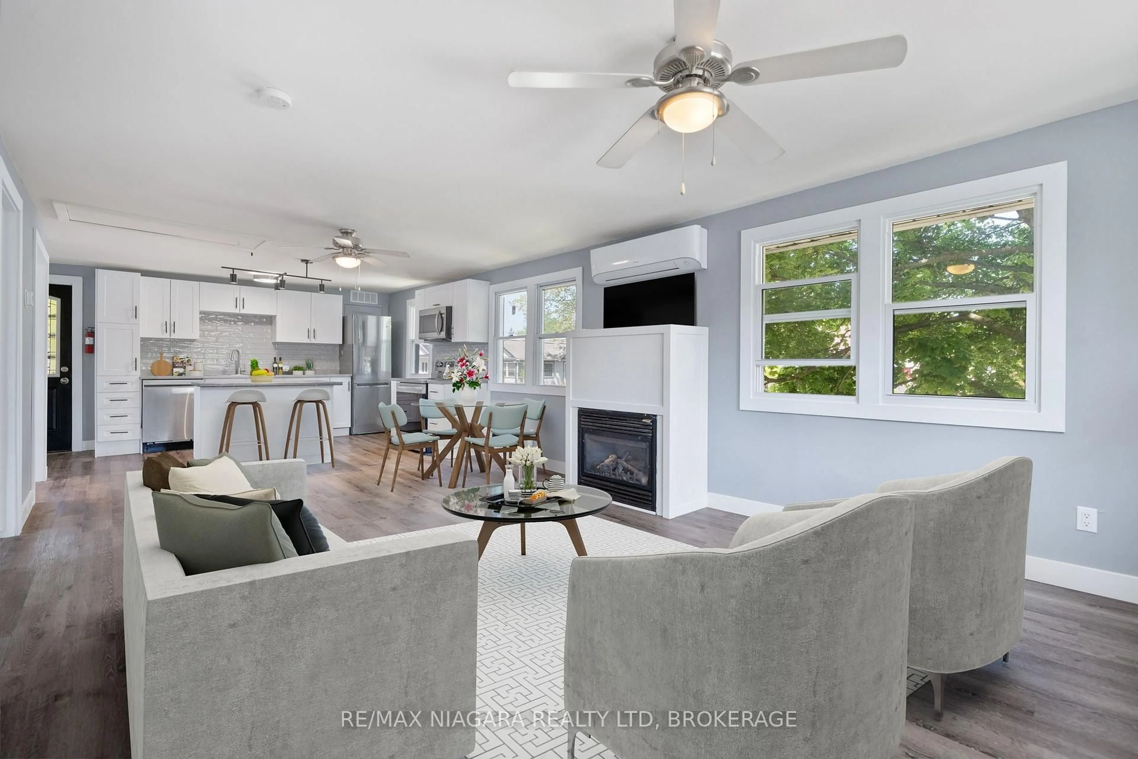 Open concept kitchen, ceramic/tile floor for 283 Schooley Rd, Fort Erie Ontario L0S 1B0
