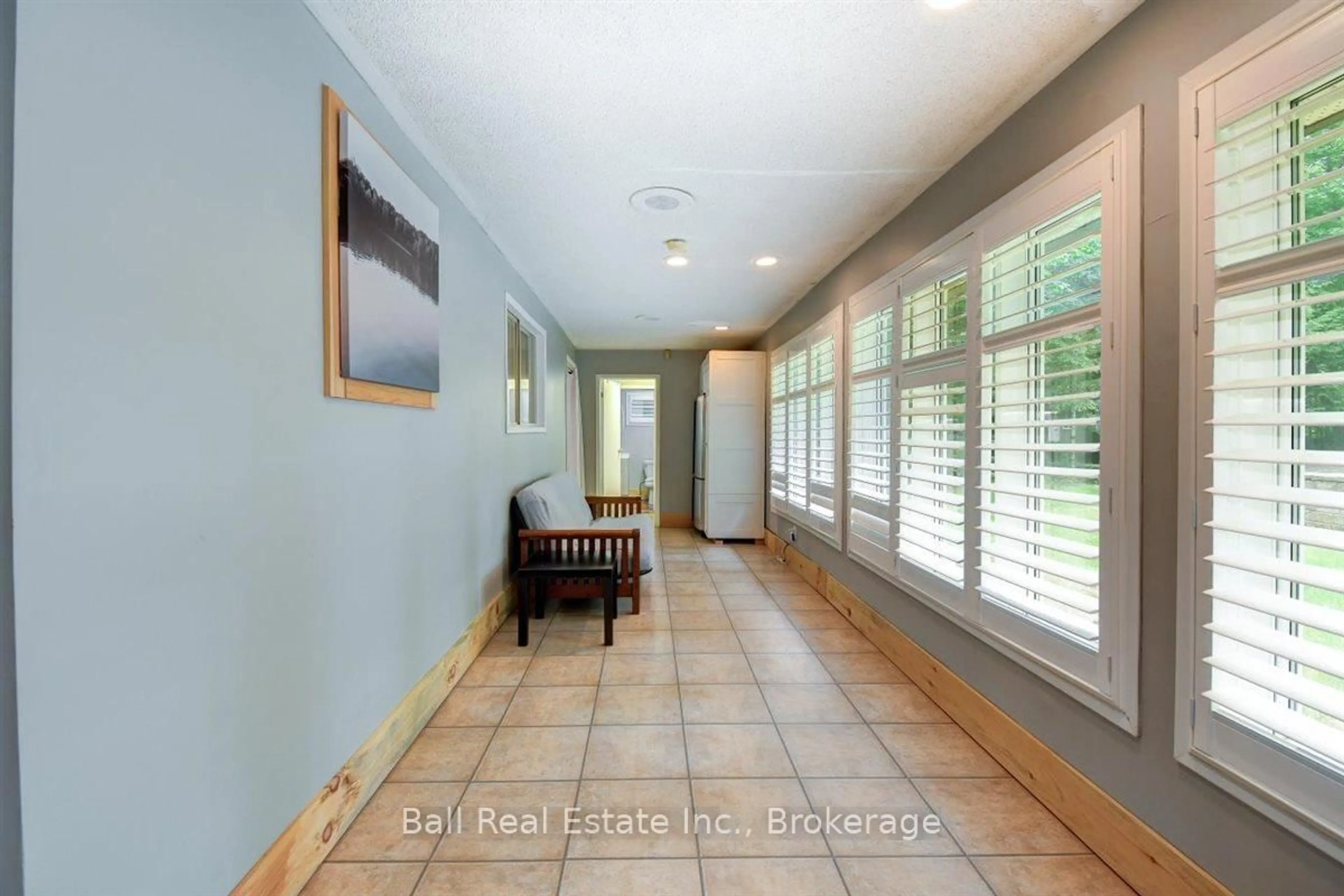 Indoor entryway for 611 Skene Rd, Hastings Ontario K0L 1W0
