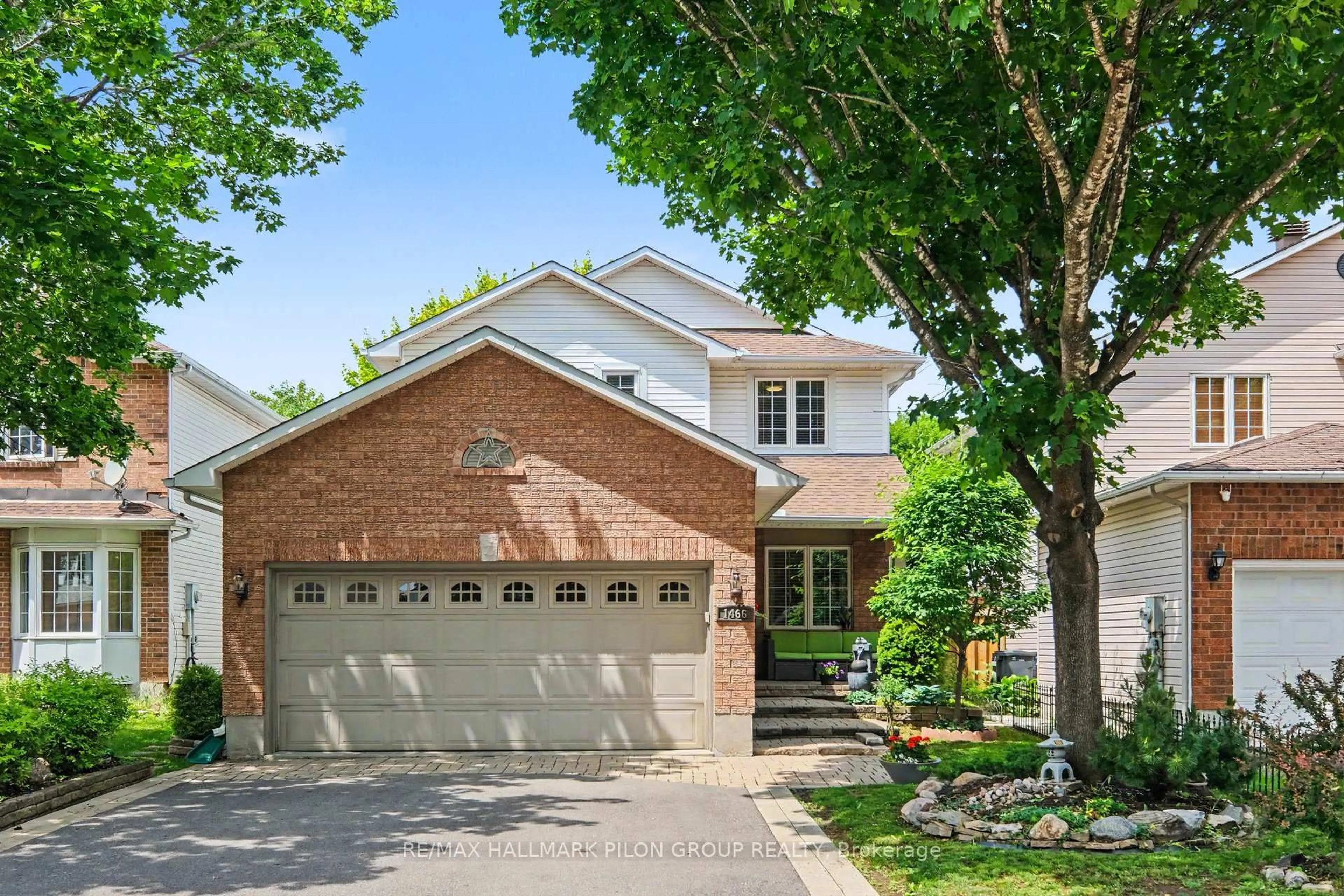 Home with brick exterior material, street for 1466 Shawinigan St, Ottawa Ontario K4A 2M8
