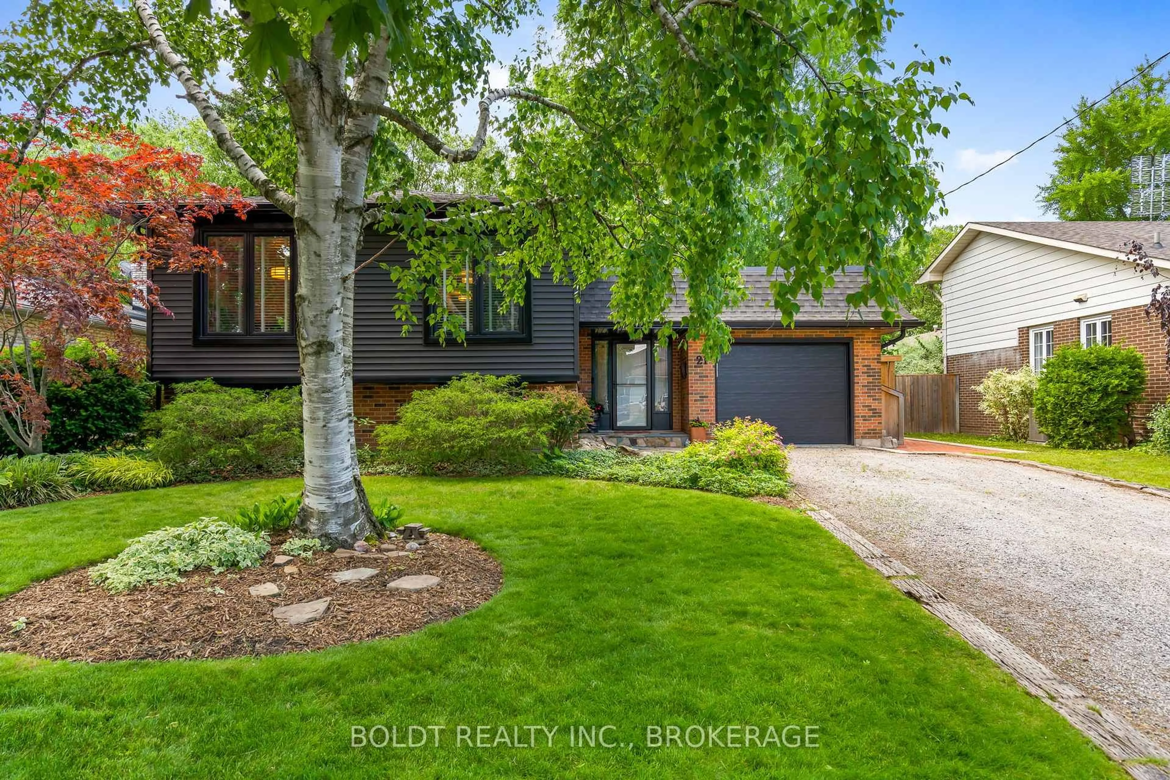 Home with brick exterior material, street for 21 Shoreline Dr, St. Catharines Ontario L2N 3V9