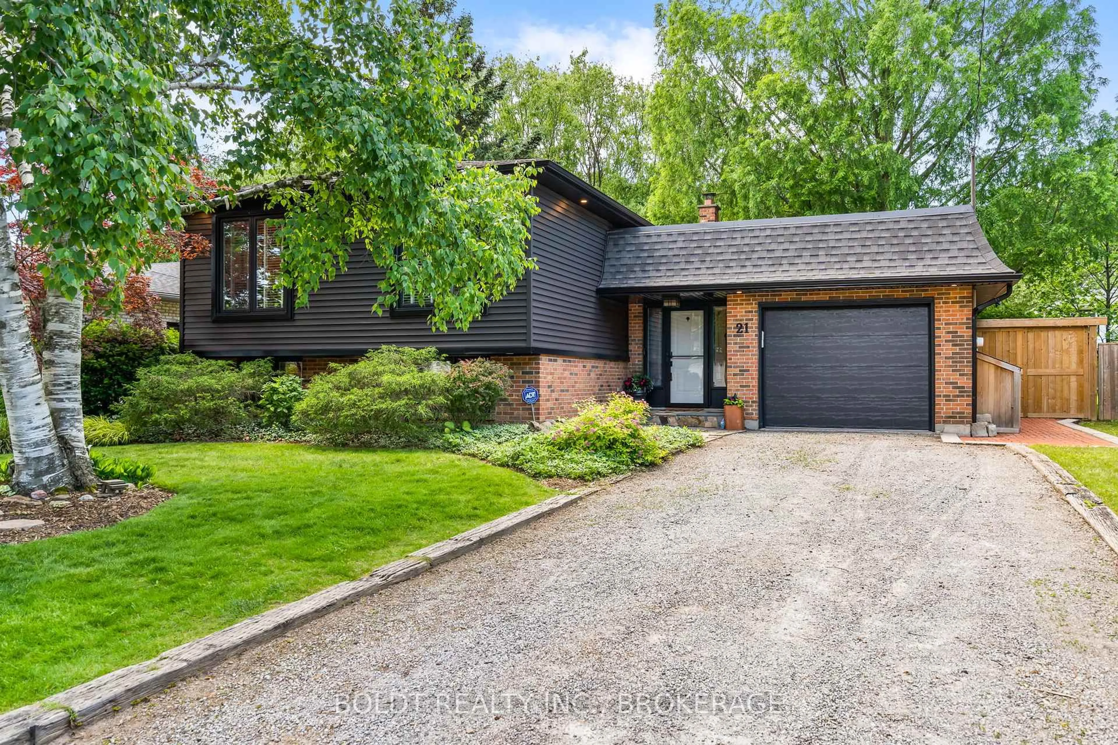 Home with brick exterior material, street for 21 Shoreline Dr, St. Catharines Ontario L2N 3V9