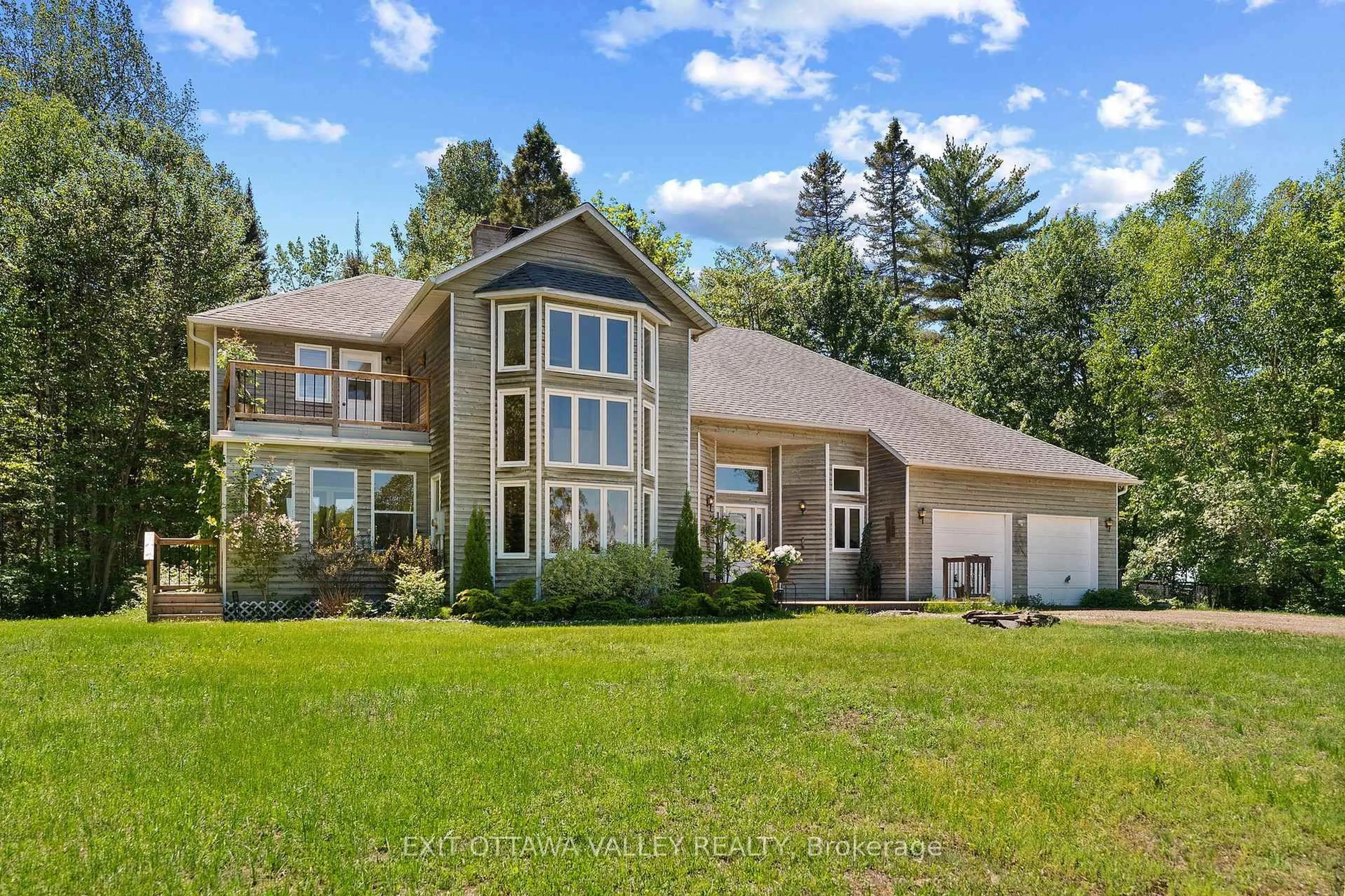 Home with vinyl exterior material, unknown for 107 Harvey Creek Rd, Mackey Ontario K0J 2B0