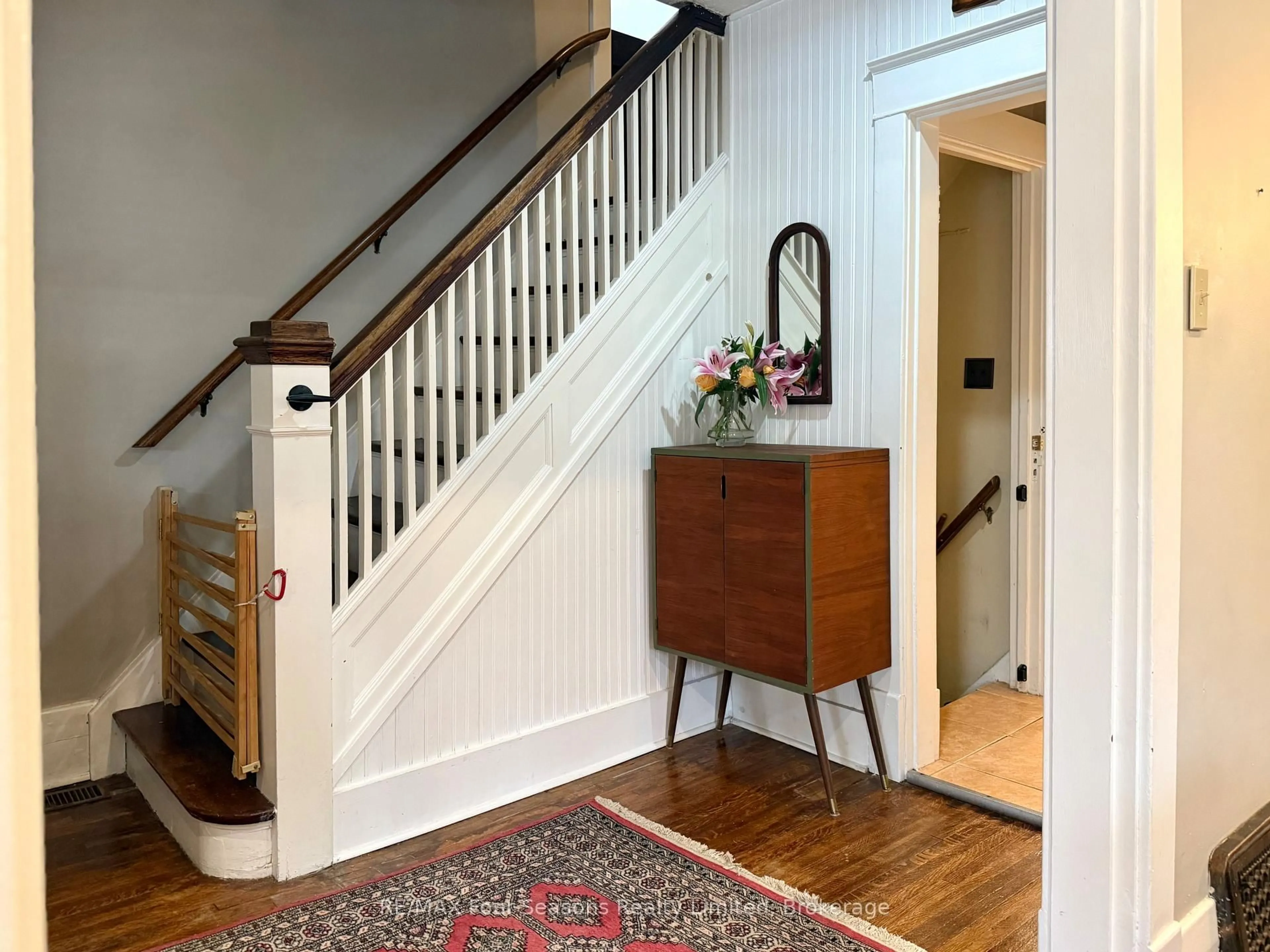 Indoor entryway for 48 Elmwood Ave, London South Ontario N6C 1J3