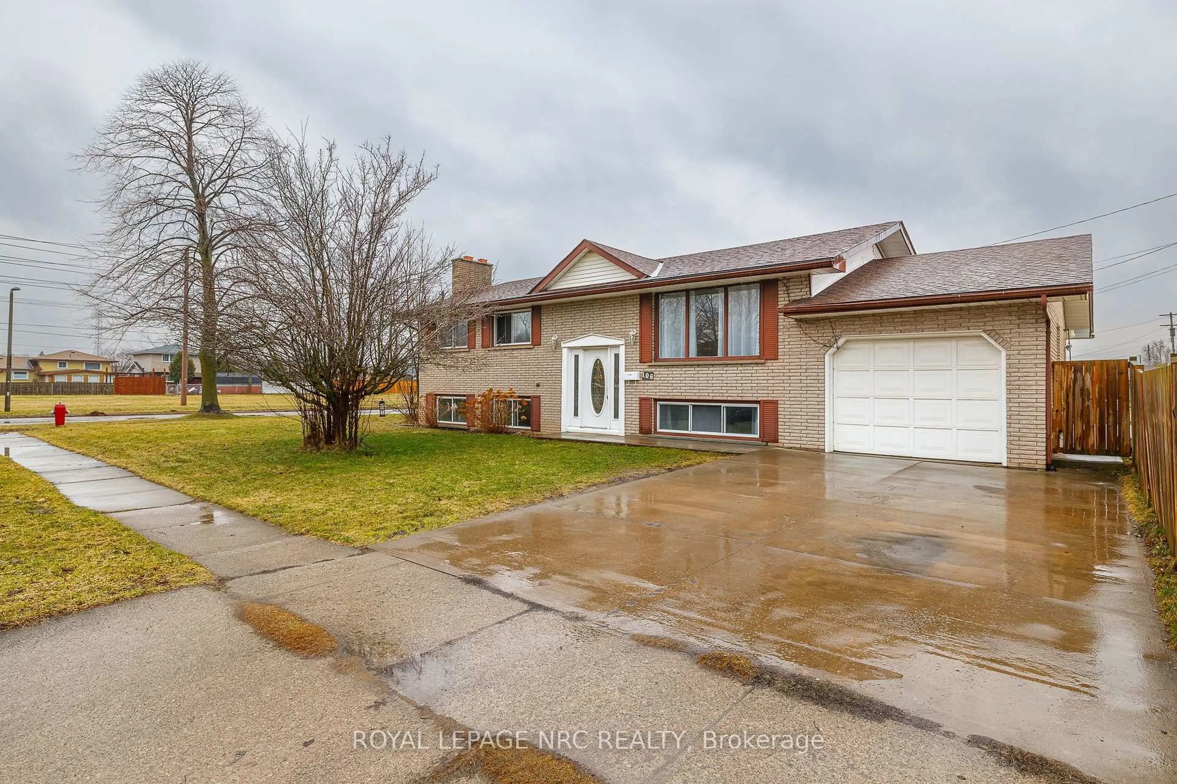 Unknown for 106 Lewis St, Welland Ontario L3B 4V7