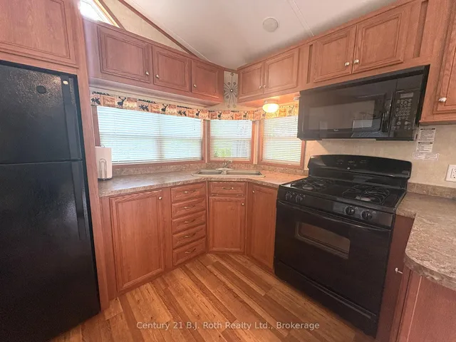 1336 SOUTH MORRISON LAKE Rd #27 Maple Ridge, Gravenhurst 5